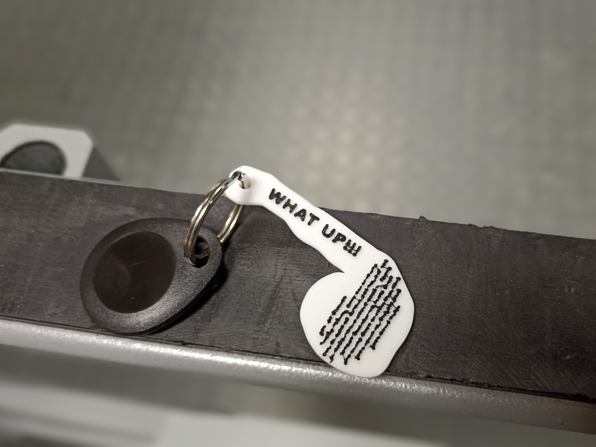 Móc khóa bắp tay lấy cảm hứng từ It's Always Sunny in Philadelphia