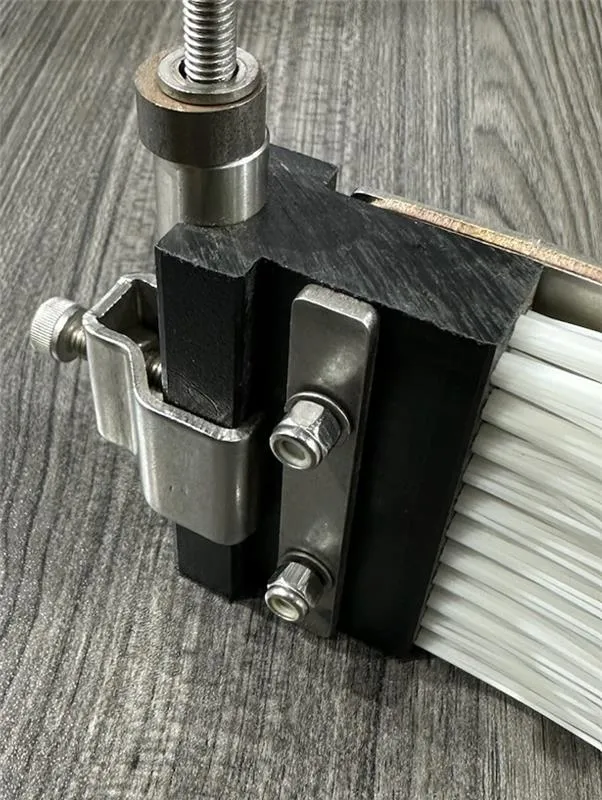 Giá đỡ lắp đặt thép cuộn cho máy dán nhãn PE