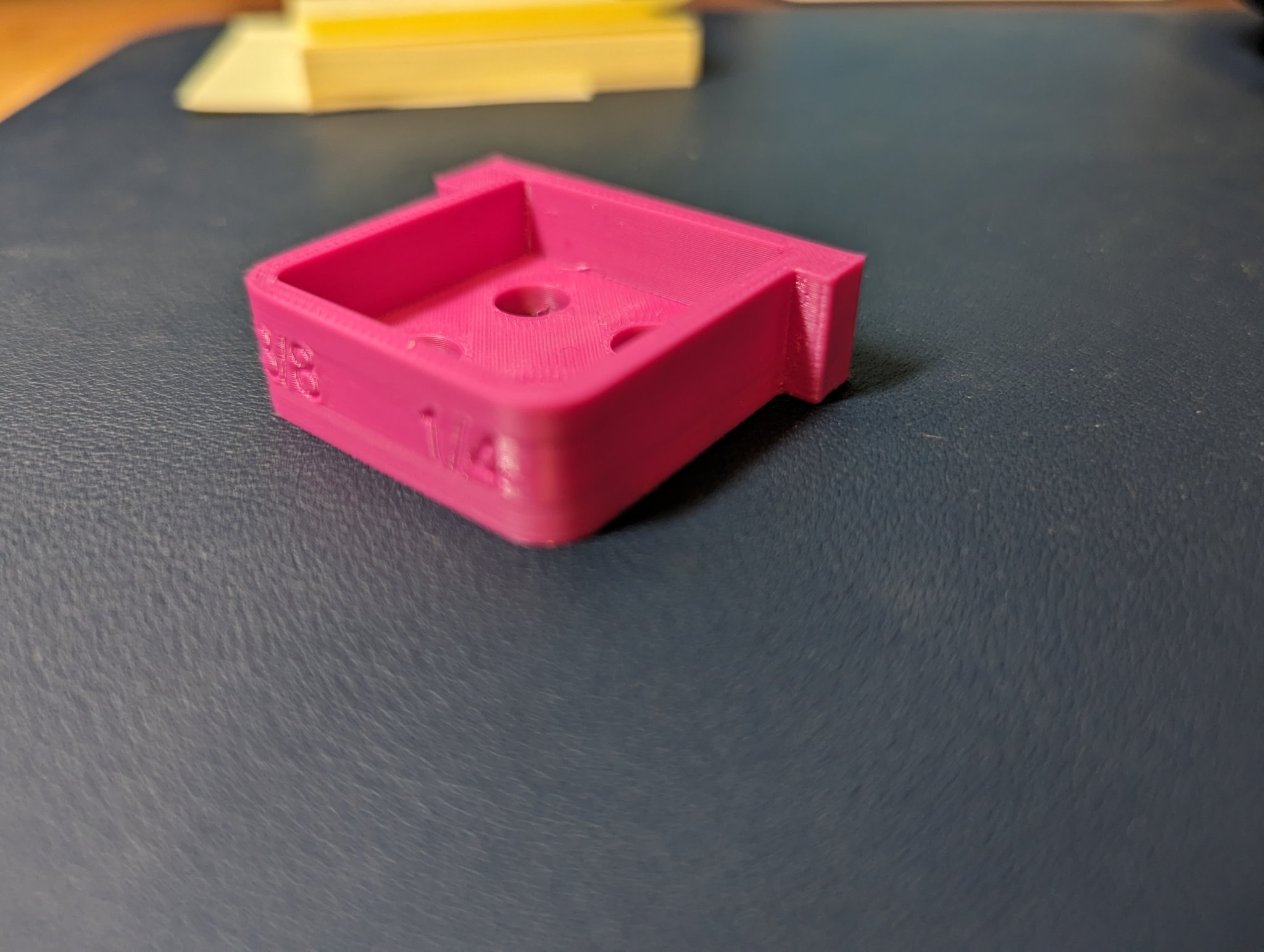 Công cụ tạo khoảng cách lắp đặt sàn vinyl