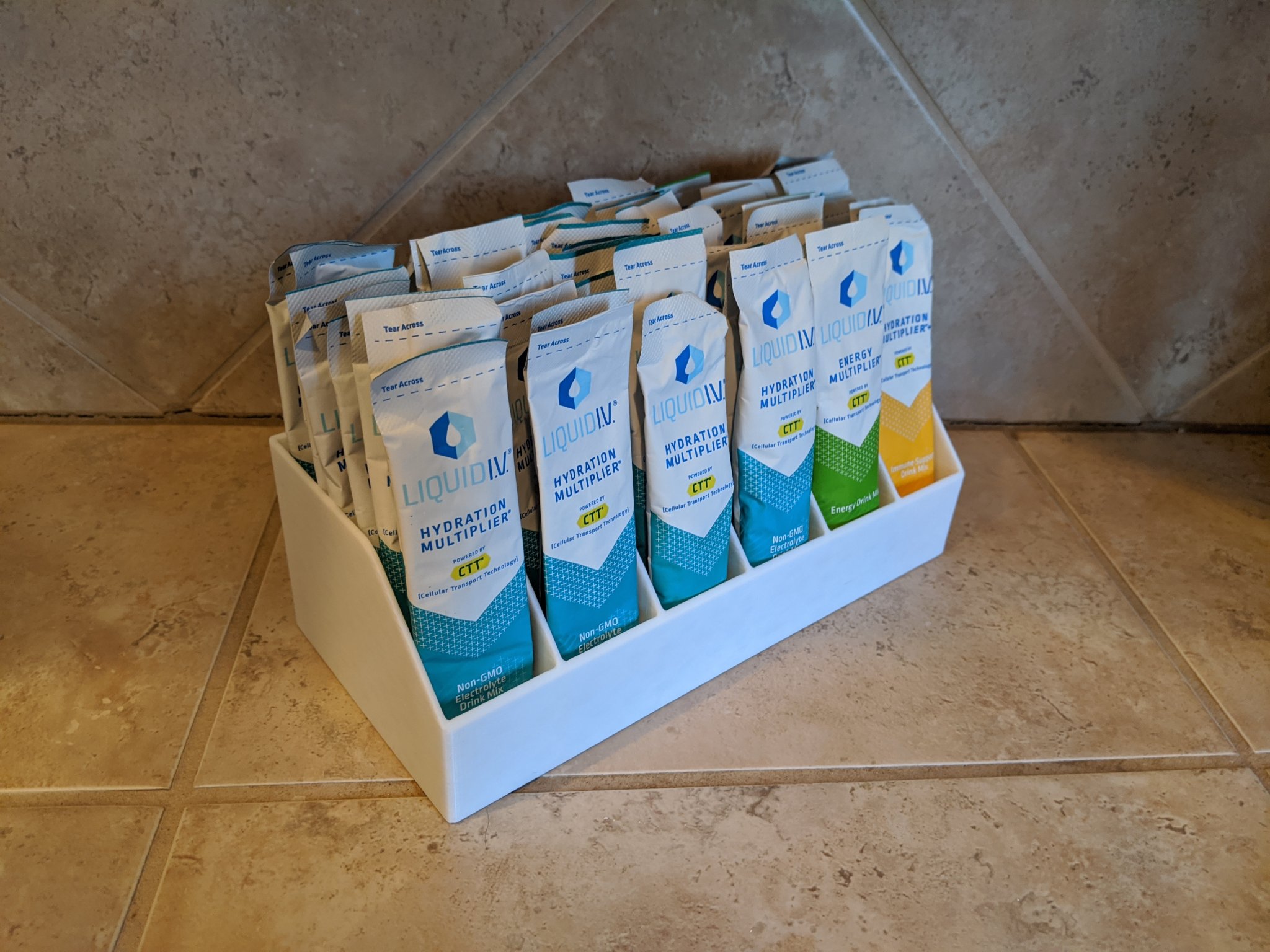 Trạm giữ gói Liquid IV với 6 hương vị khác nhau