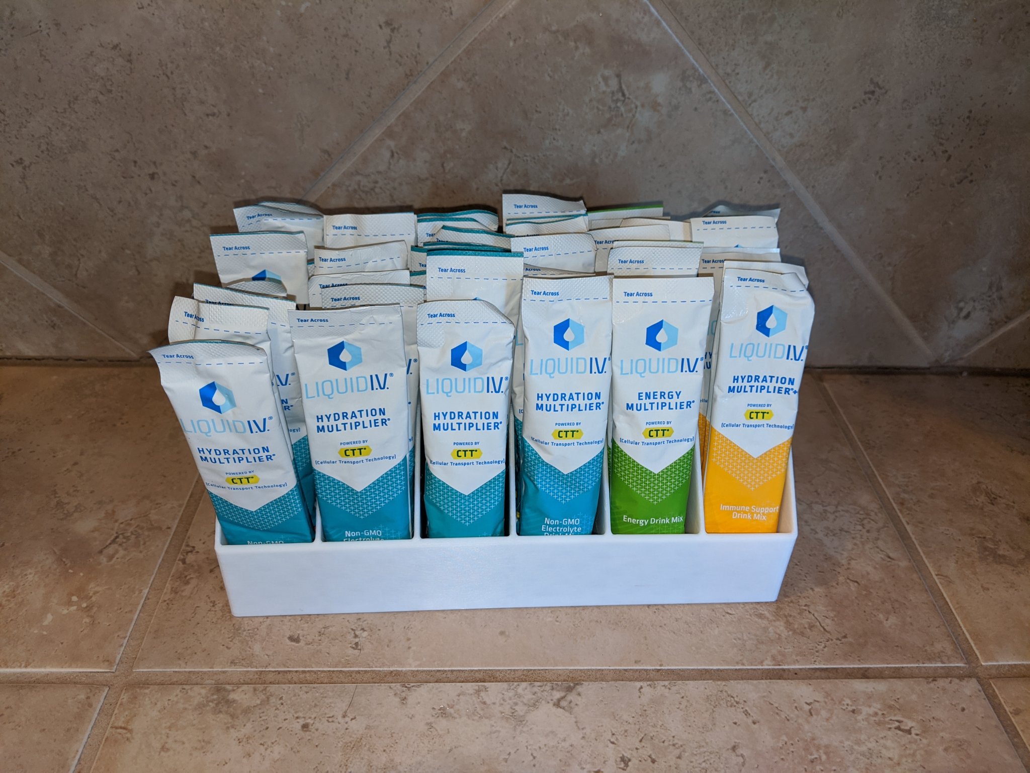 Trạm giữ gói Liquid IV với 6 hương vị khác nhau