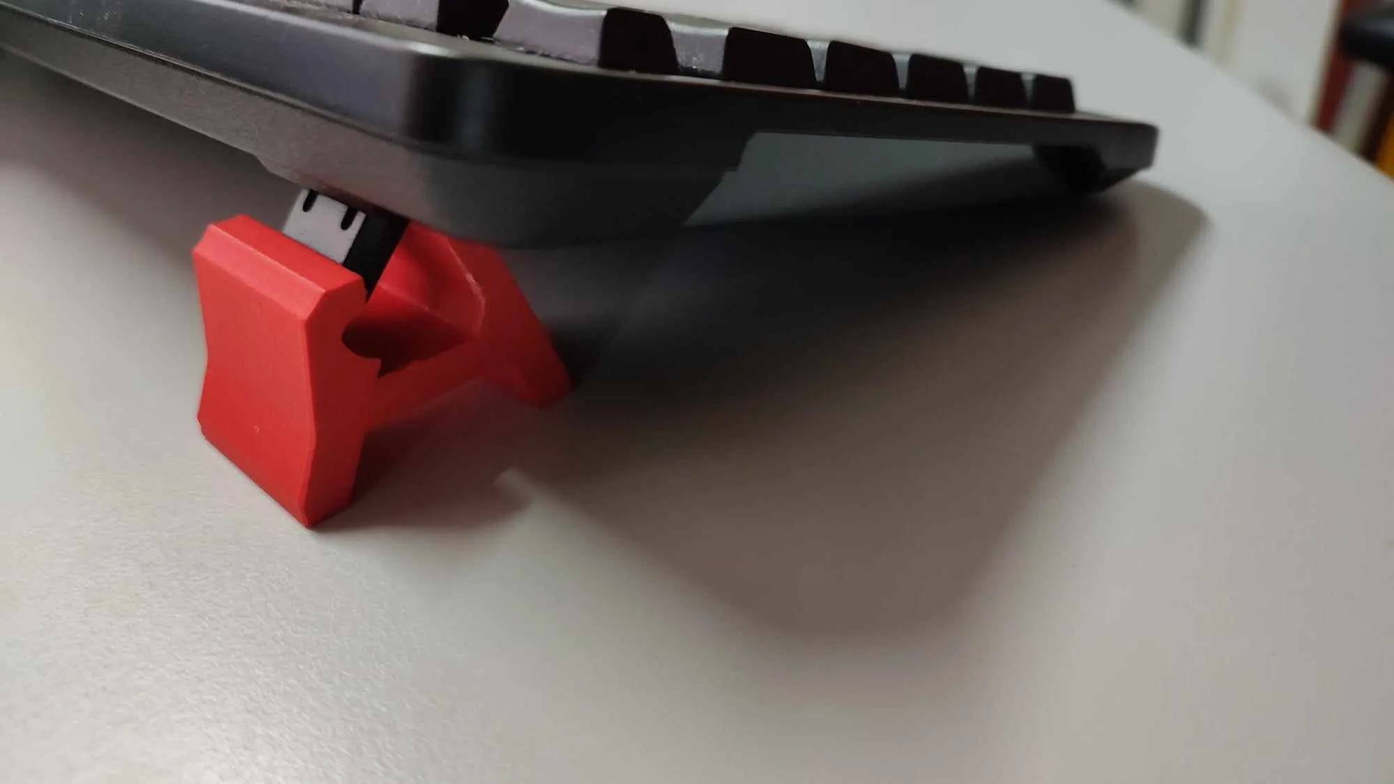 Giá đỡ góc cho bàn phím giúp nâng cao tính ergonomics