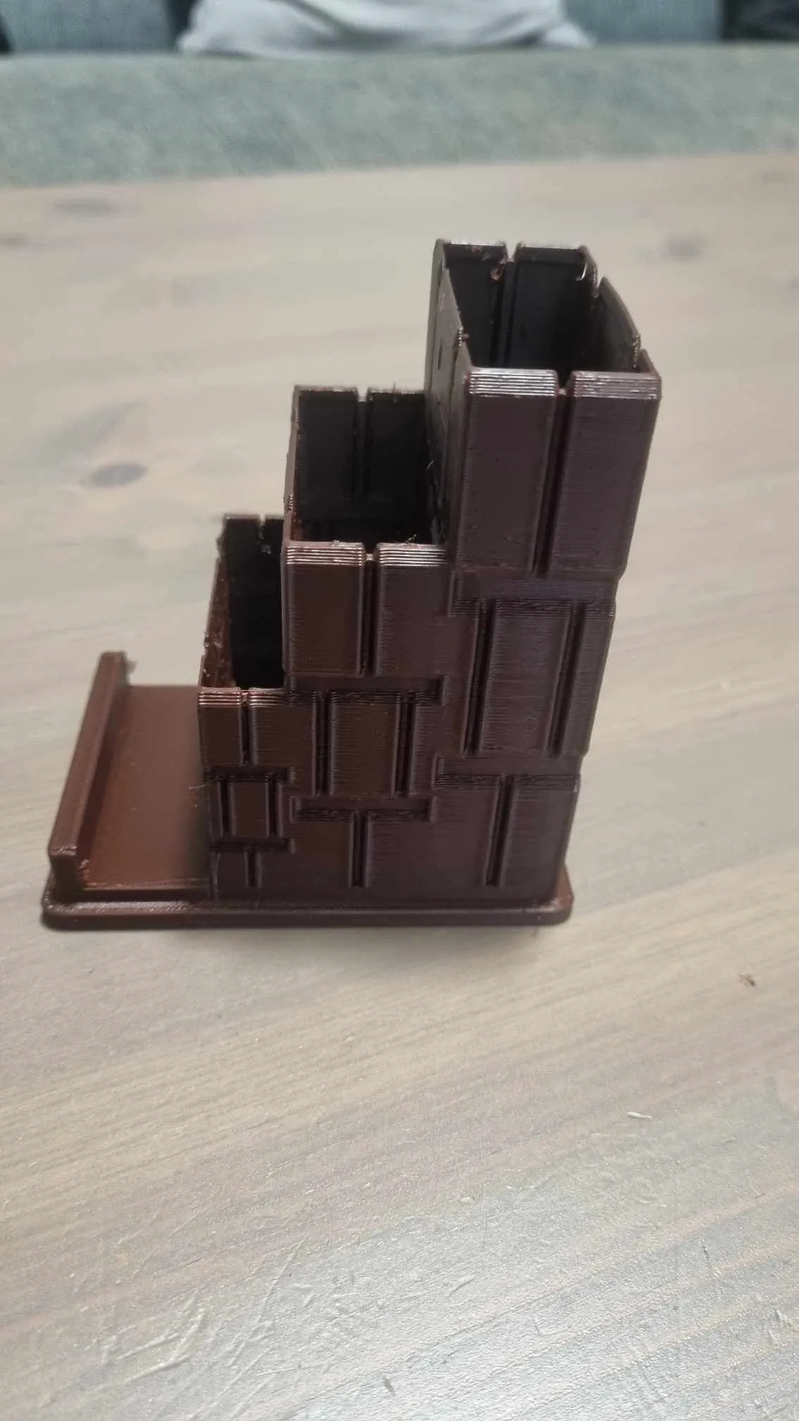 Giá đỡ điều khiển từ xa cho phòng khách