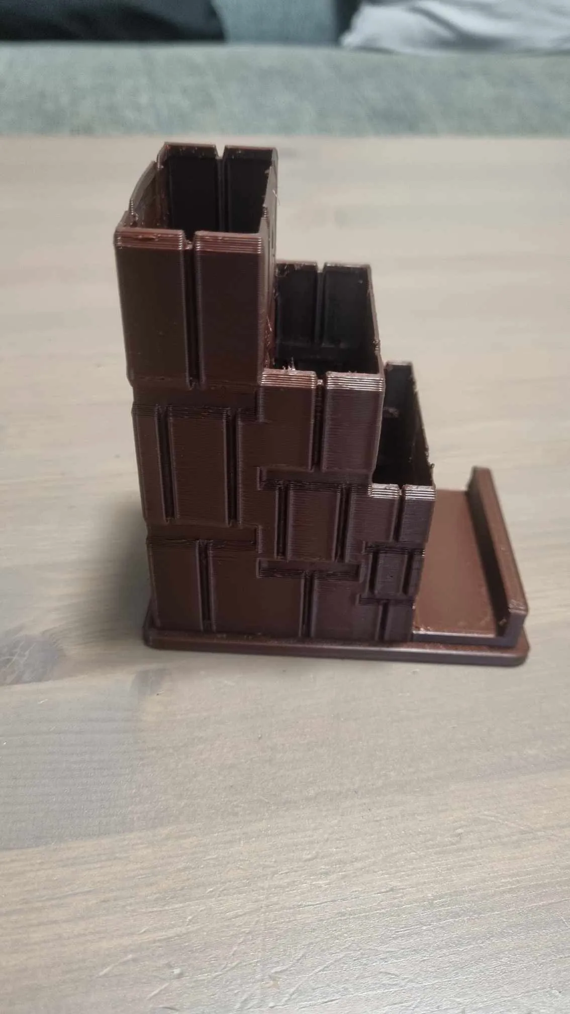 Giá đỡ điều khiển từ xa cho phòng khách