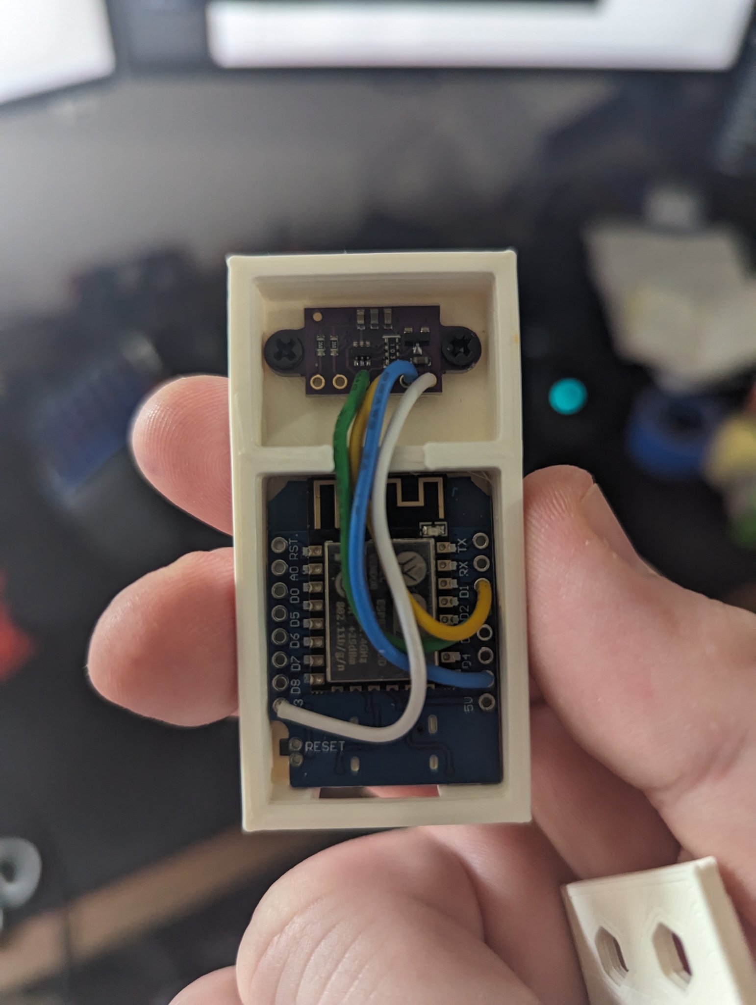 Hộp cảm biến khoảng cách sử dụng ESP8266 D1Mini và TOF Sensor