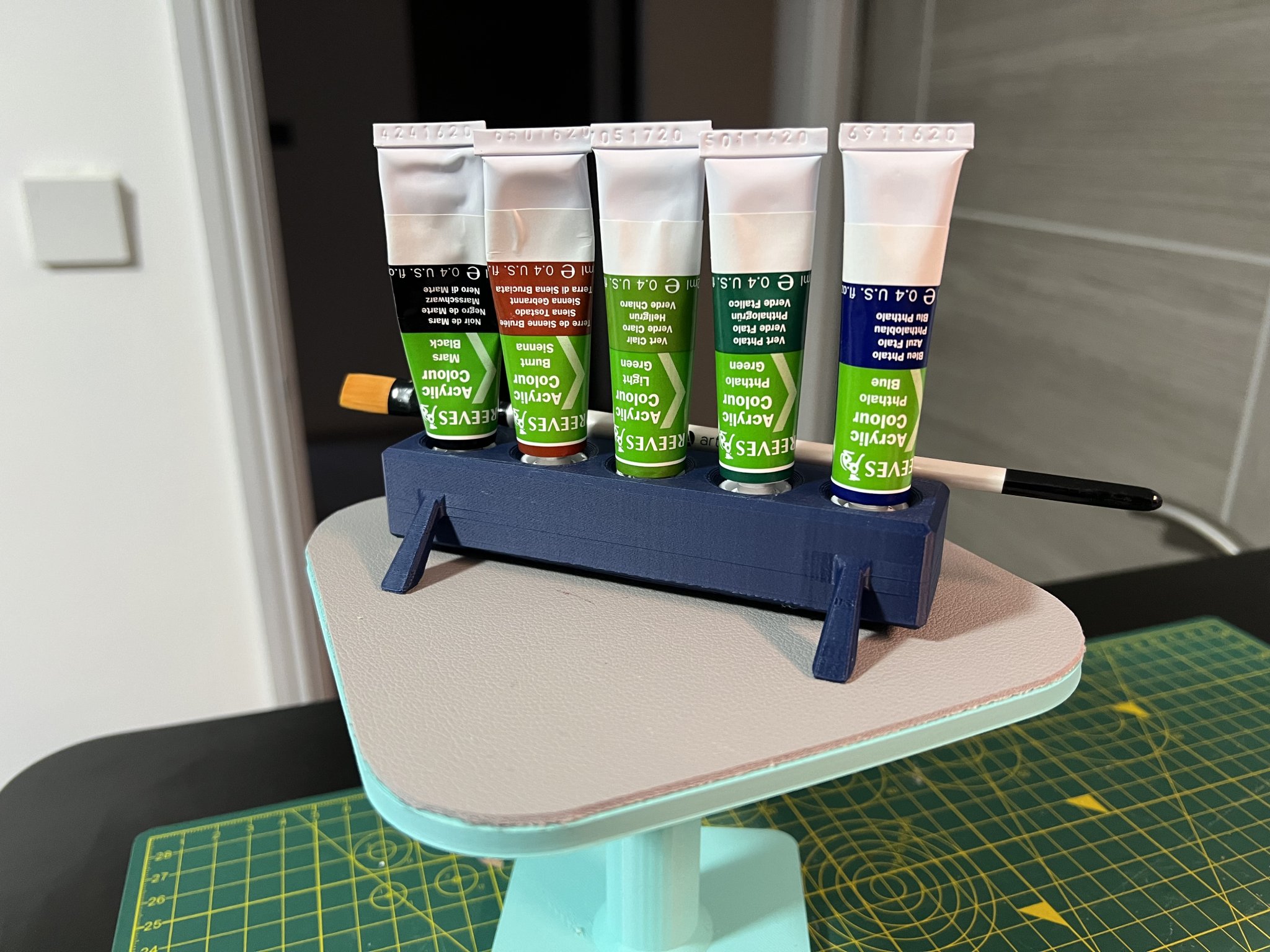 Giá đỡ sơn acrylic nhỏ gọn cho bàn làm việc