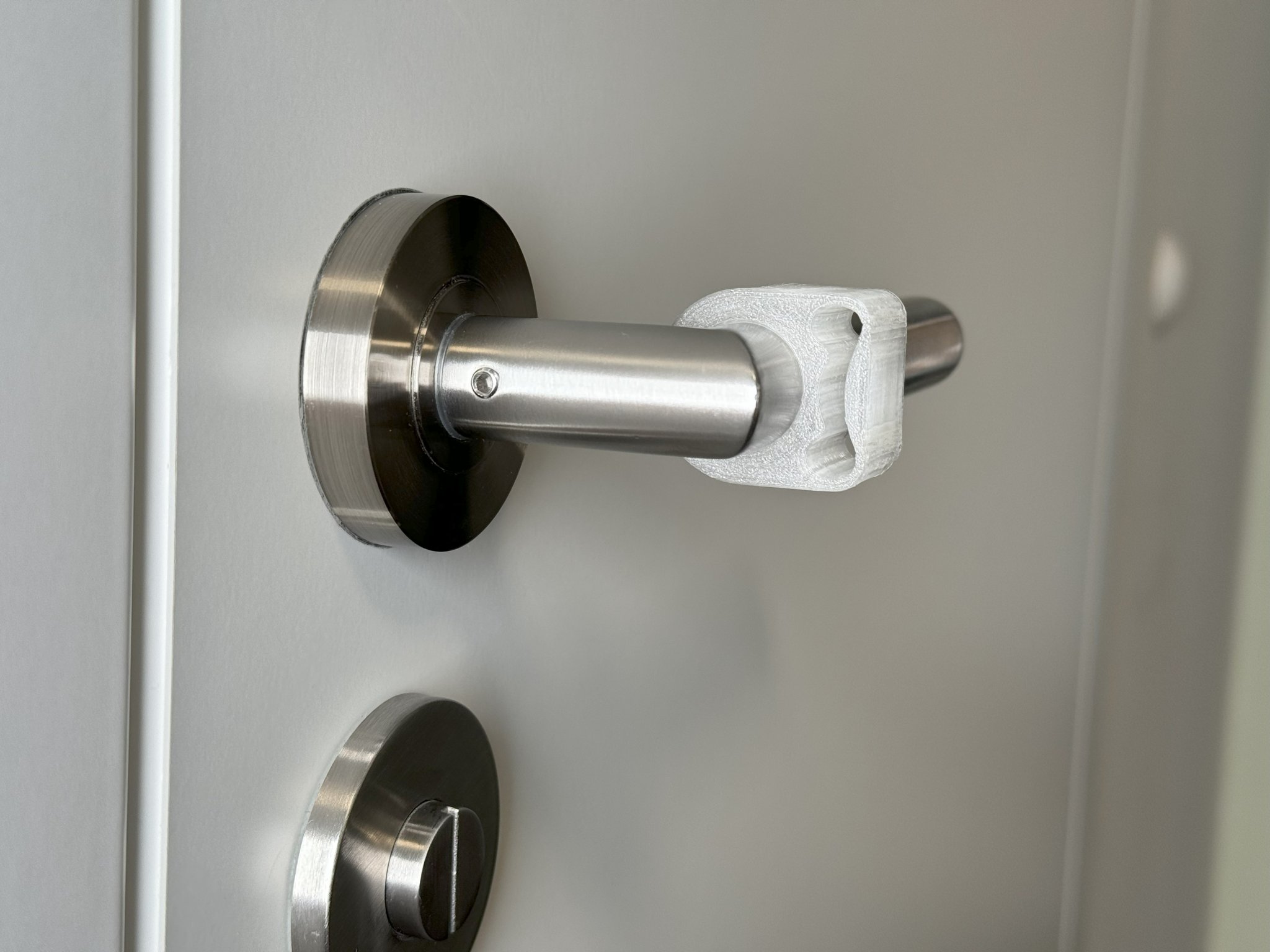 Bumper cửa tối giản, thiết kế chức năng và phong cách