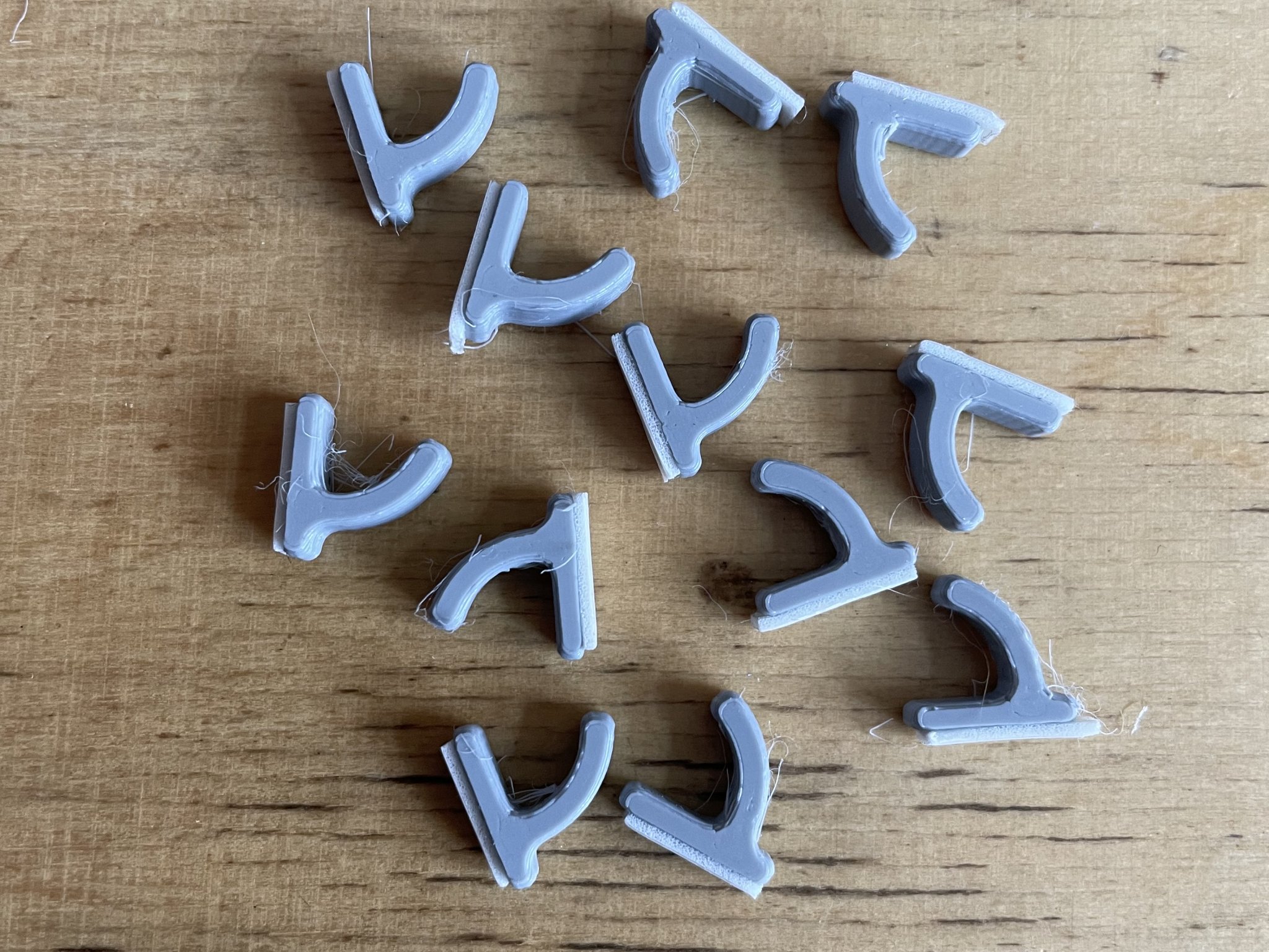 Kẹp treo cây nhỏ cho tường