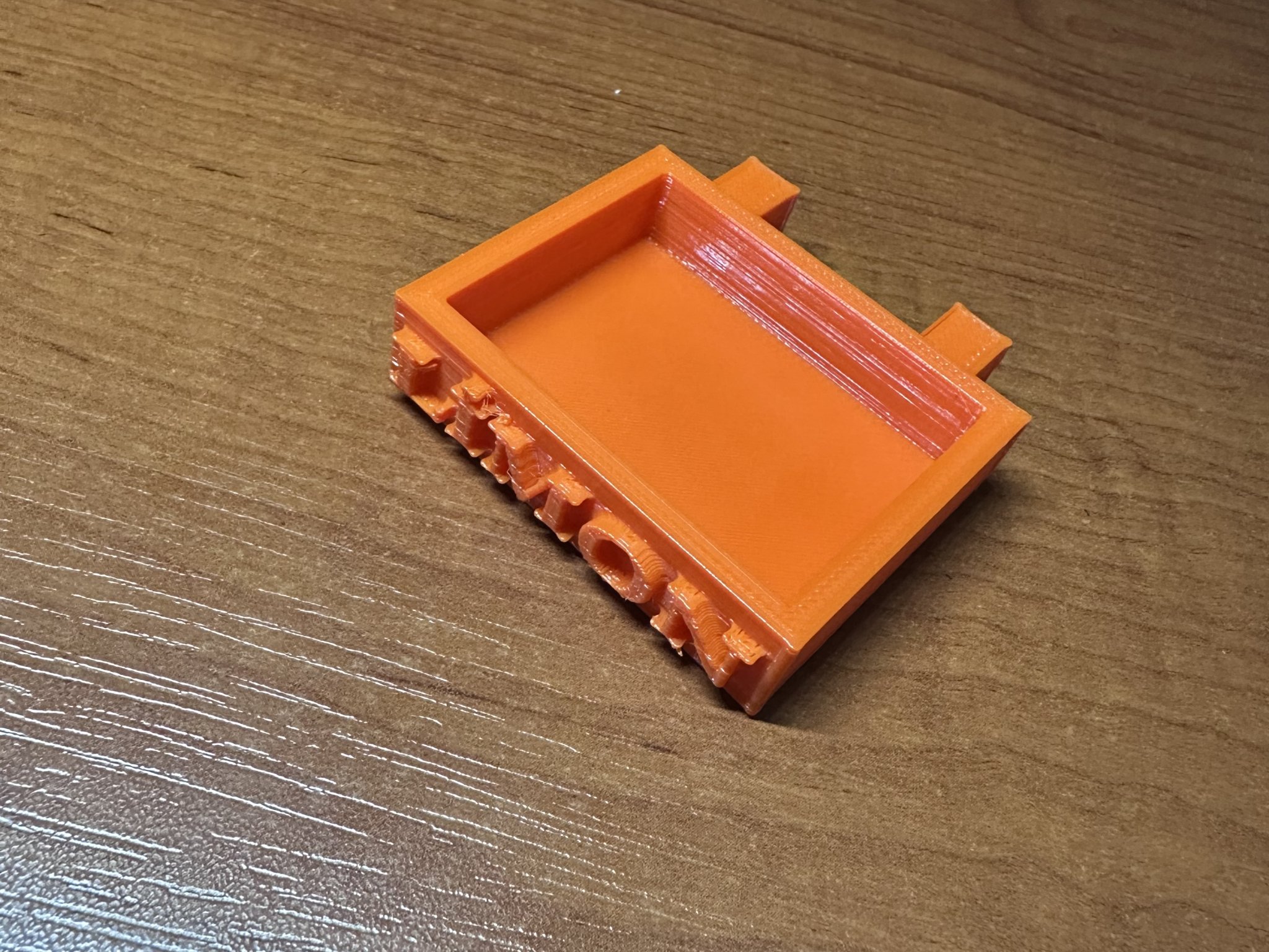 Máy cho ăn và uống nước cho chim cảnh