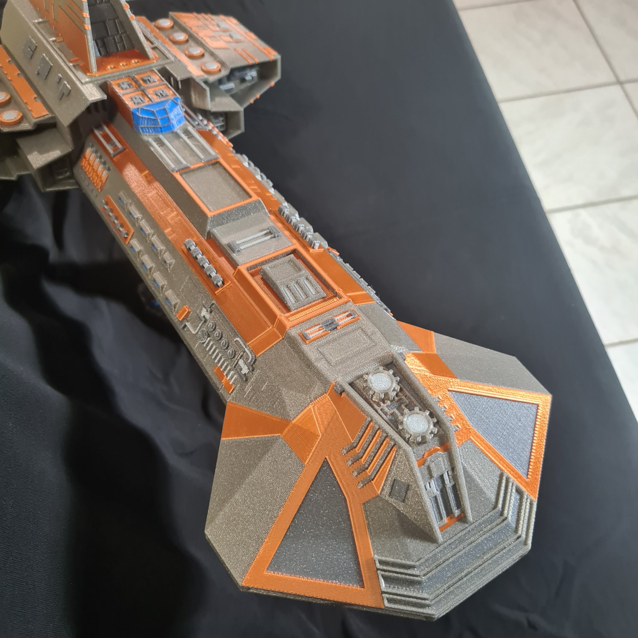 Khu trục hạm Lantean / Asuran tỉ lệ 1:2000