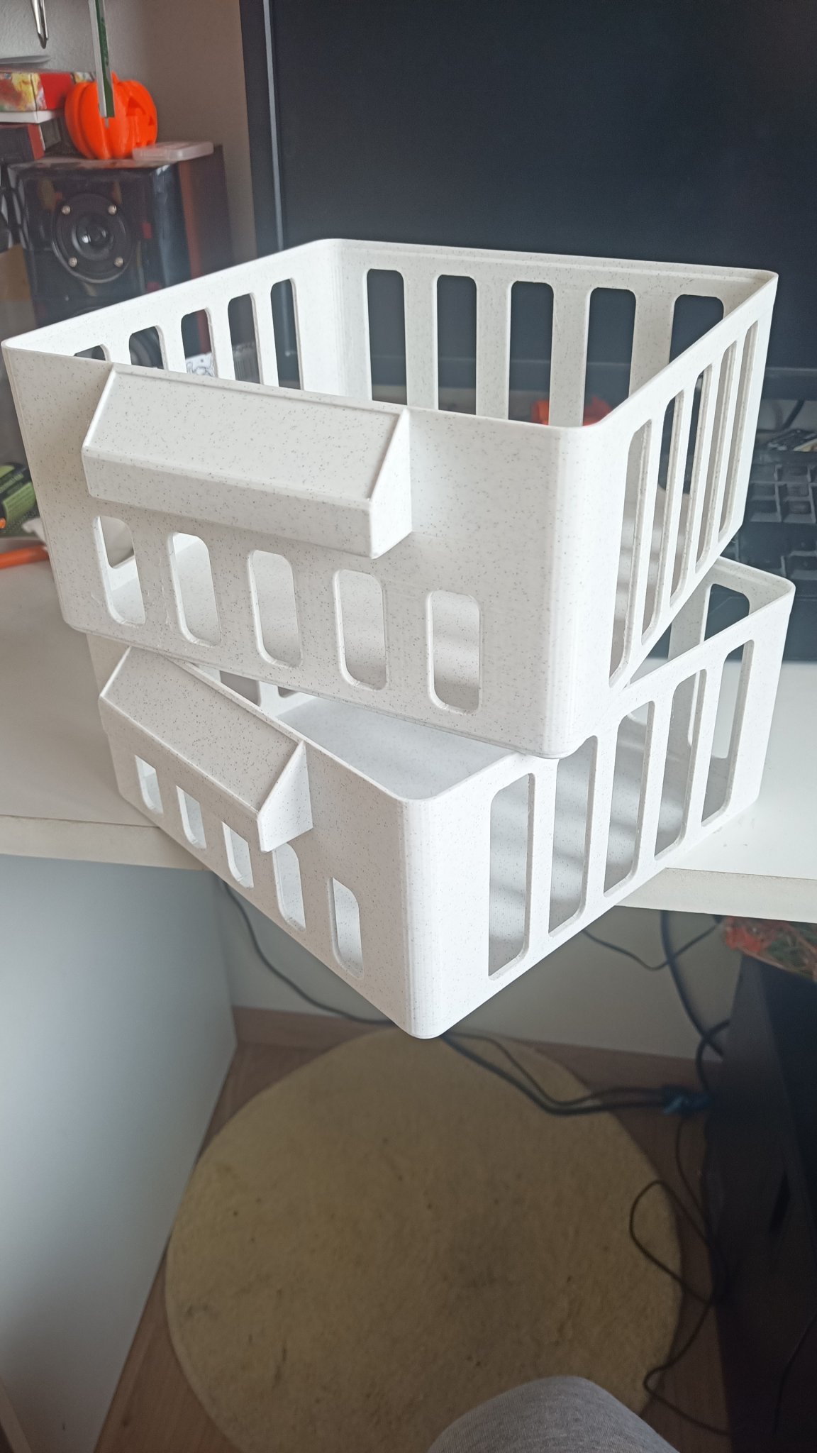 Giỏ đựng đồ có thể xếp chồng với chỗ để nhãn