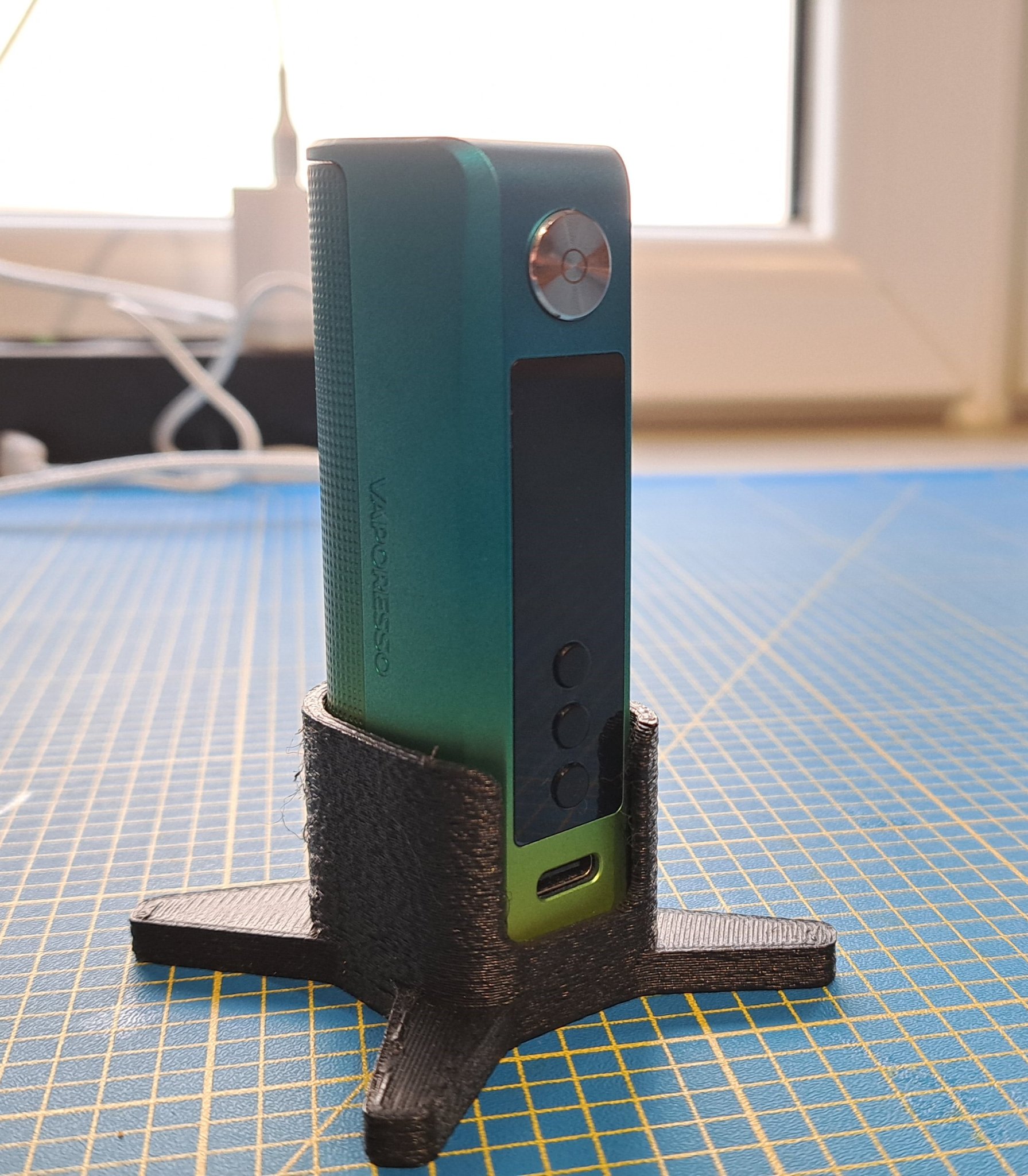 Giá đỡ Vaporesso GEN 80 S cho việc sạc