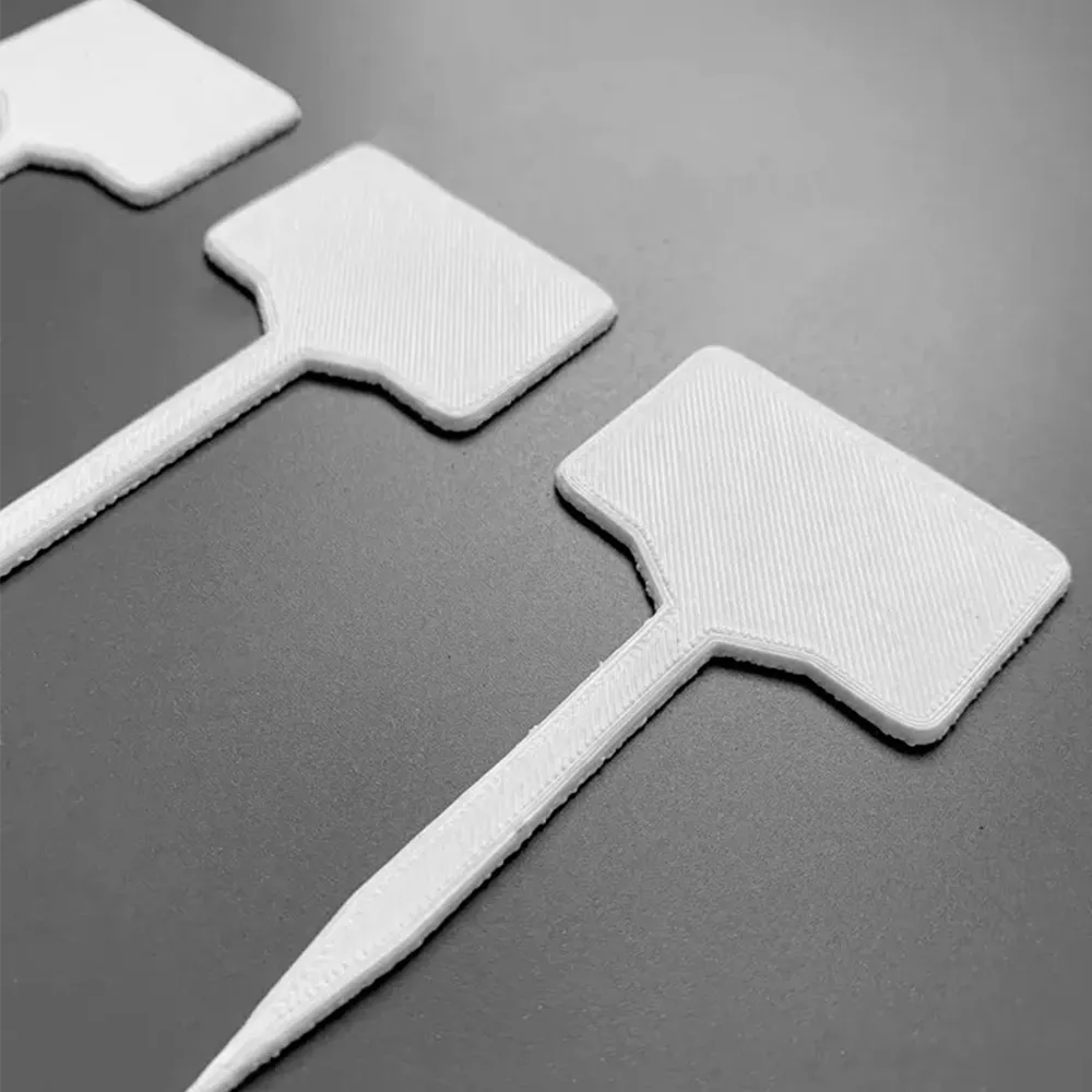 Nhãn cây vườn giúp nhận diện và chăm sóc thực vật