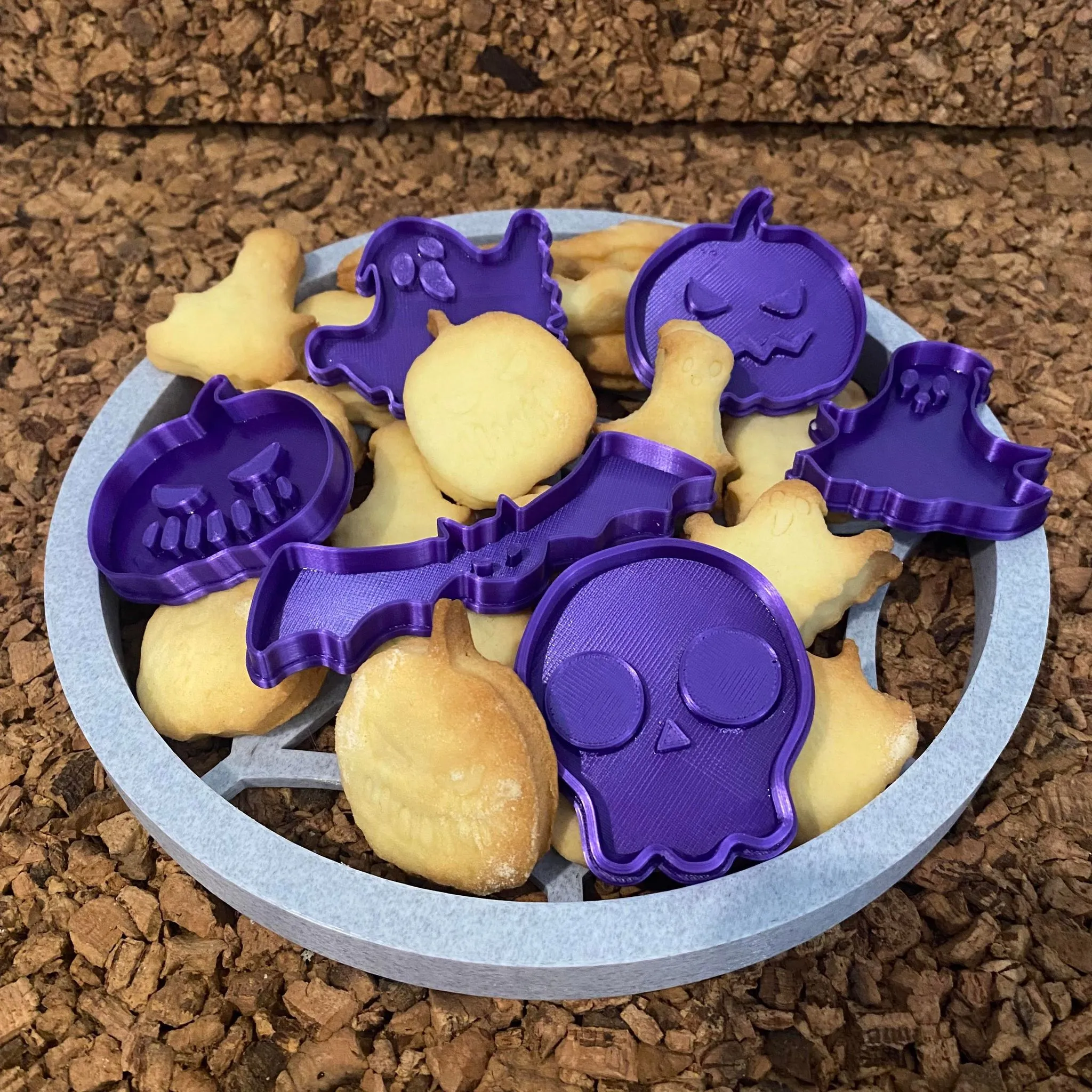 Cutter bánh quy Halloween hình đầu lâu và ma