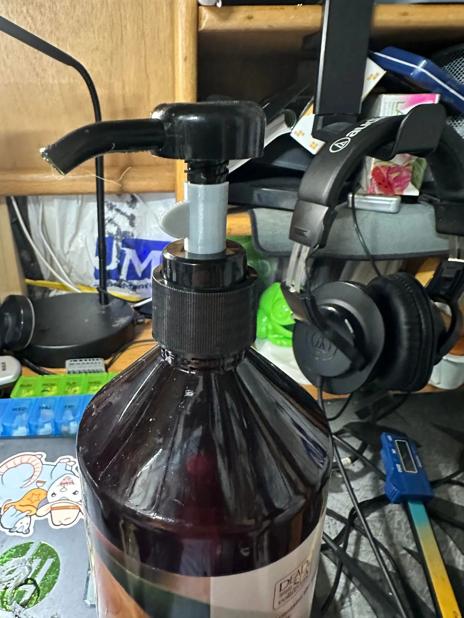 Bình đựng dầu gội, xả, sữa tắm và lotion Pump-Stop