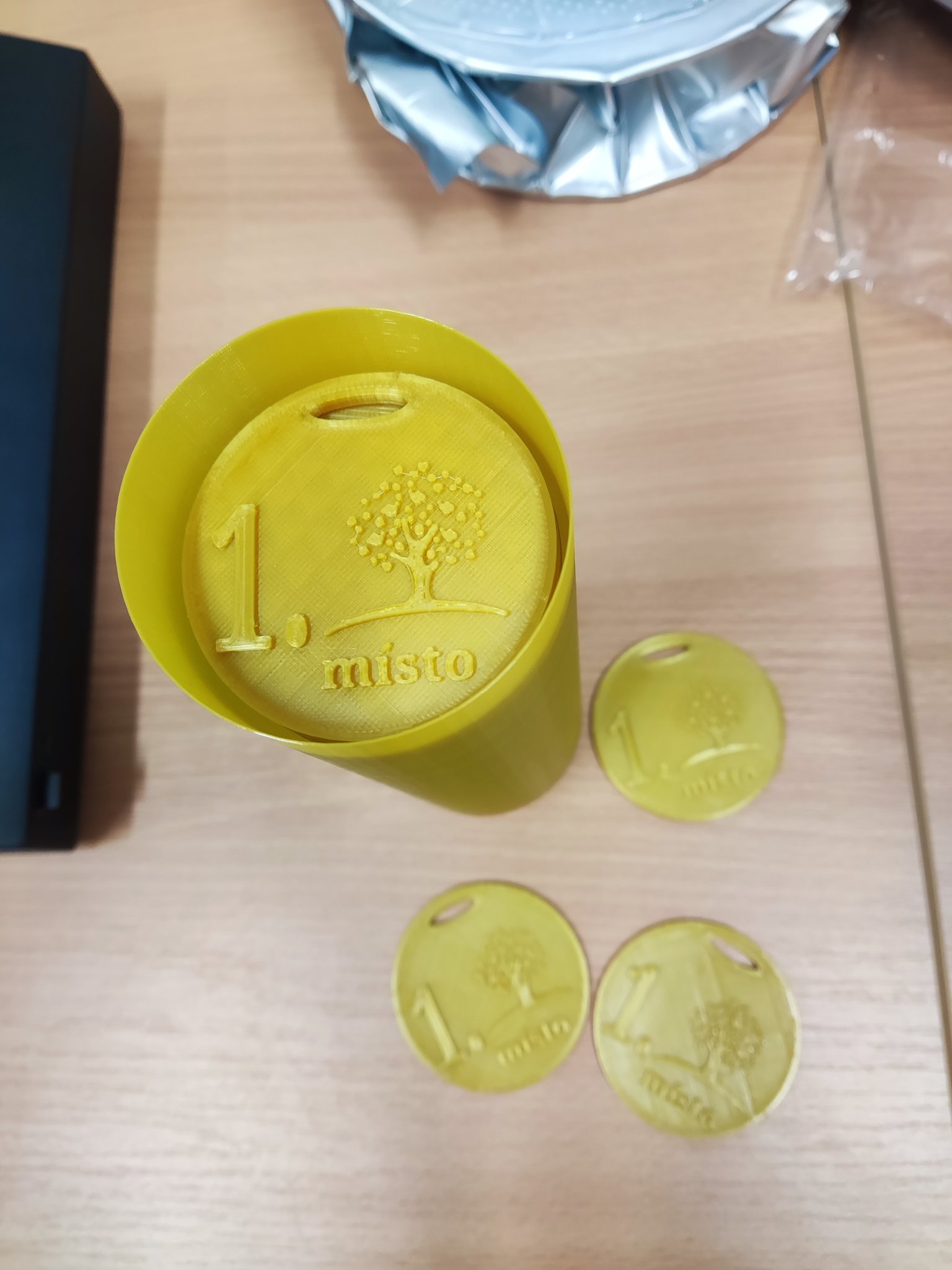 Huy chương với cây - Giải nhất