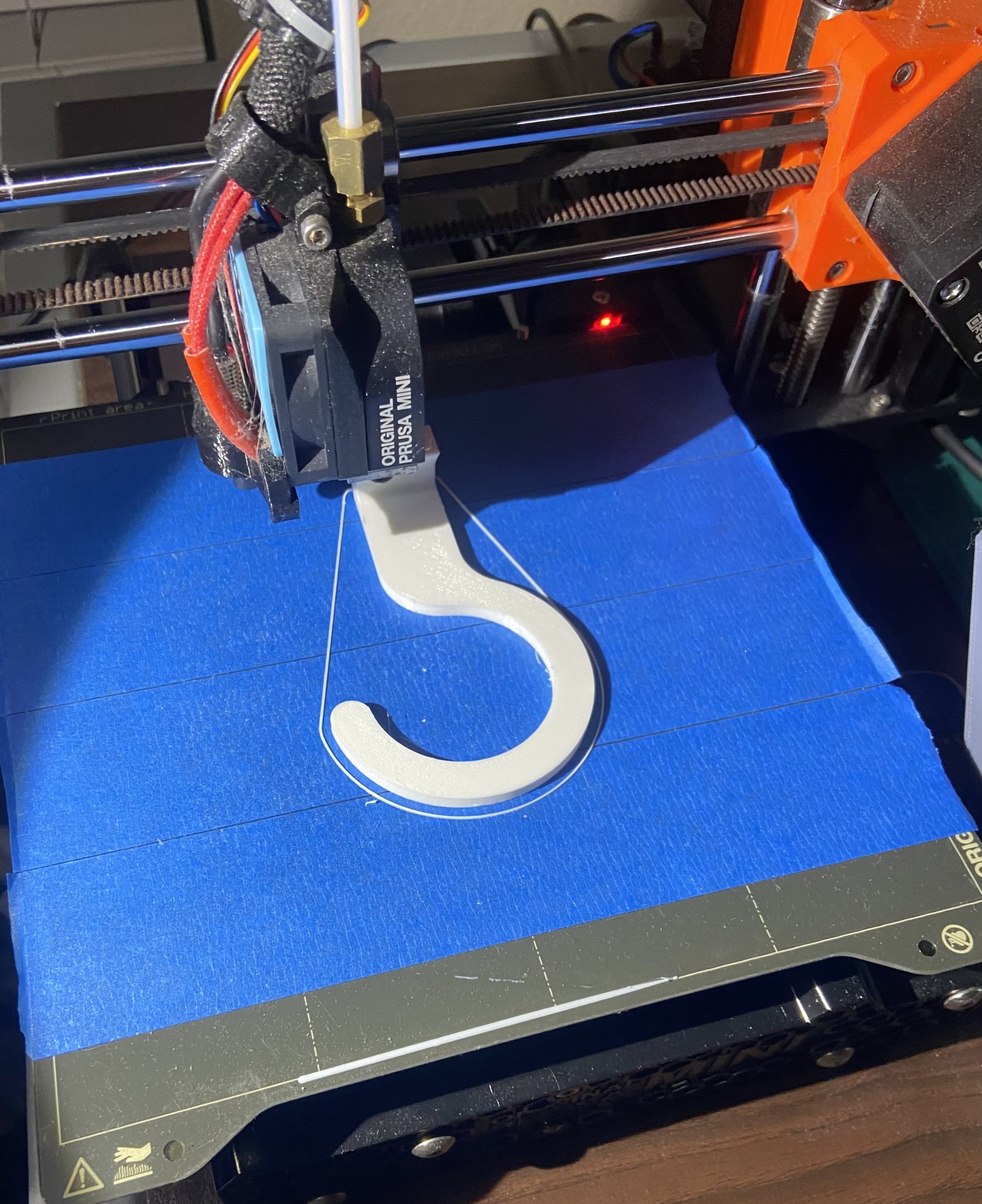 Bộ khuếch tán ánh sáng đơn giản cho đèn bàn