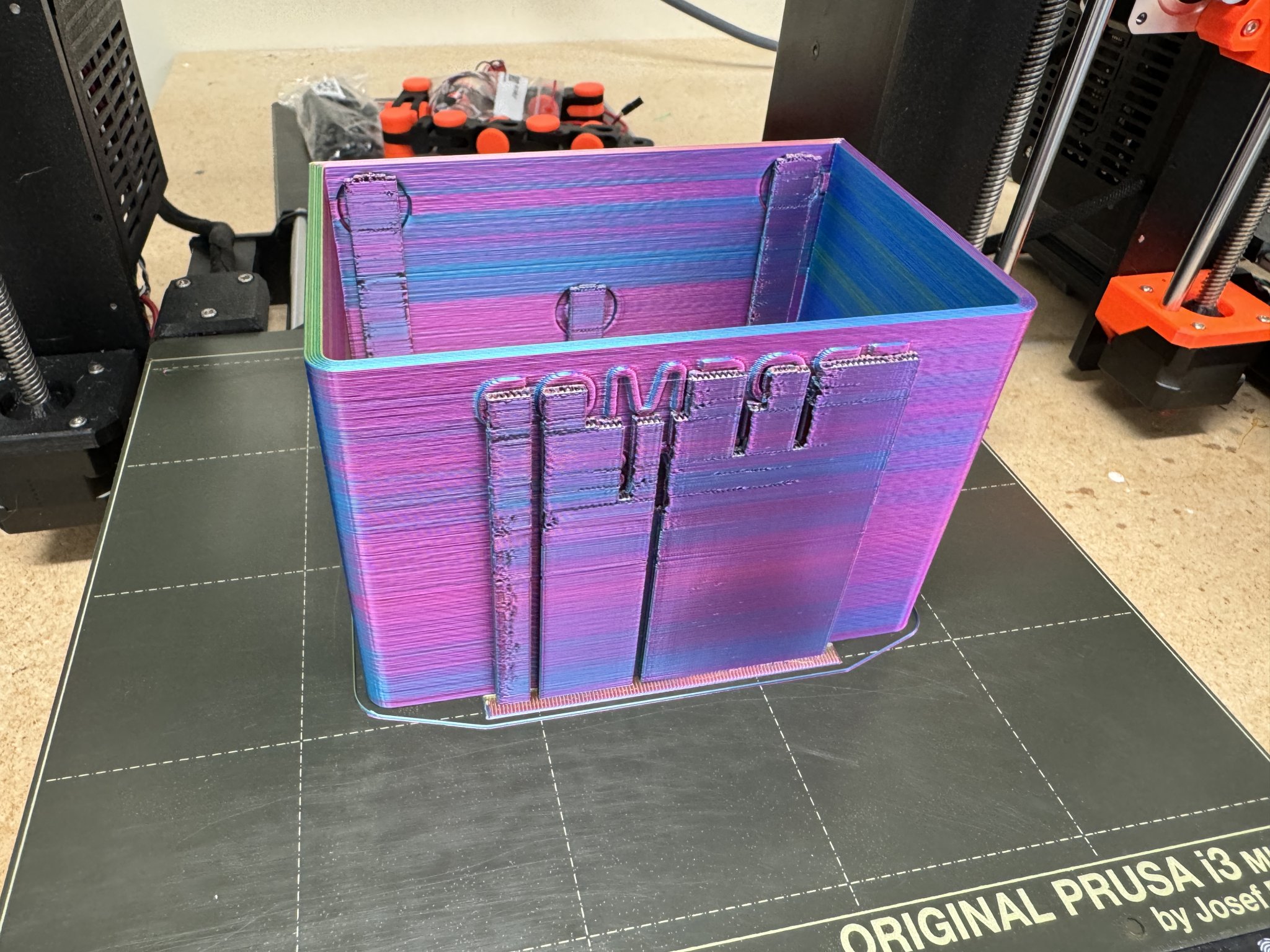 Máy phân phát túi compost tiện lợi cho gia đình