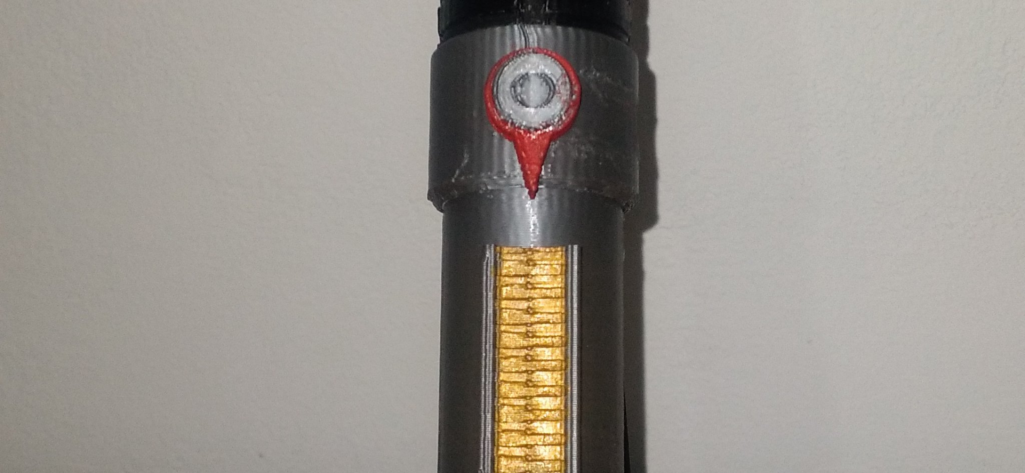 Vũ khí ánh sáng Sabine Wren đang sụp đổ