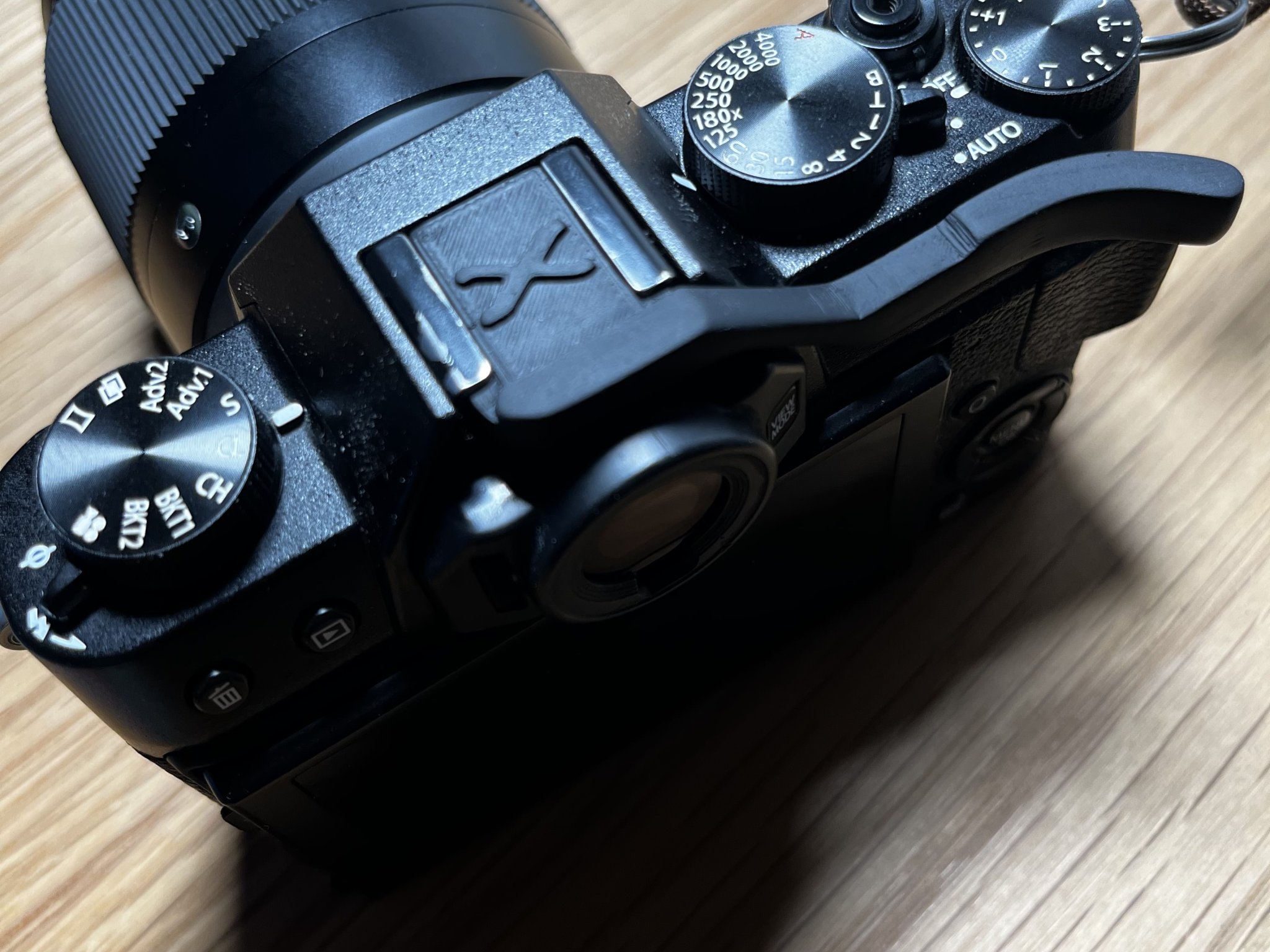 Cán tay cho Fujifilm X-T20 giúp cầm chắc và ổn định hơn