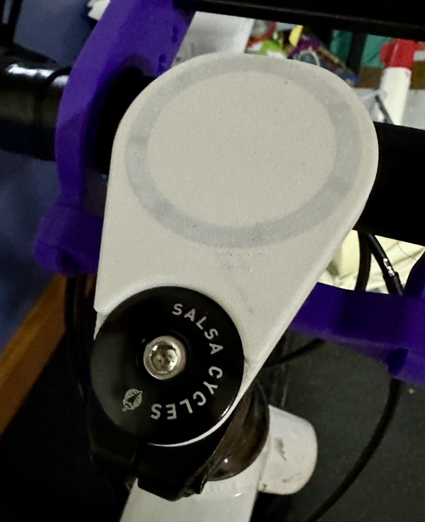 Giá đỡ iPhone MagSafe cho ghi đông xe đạp