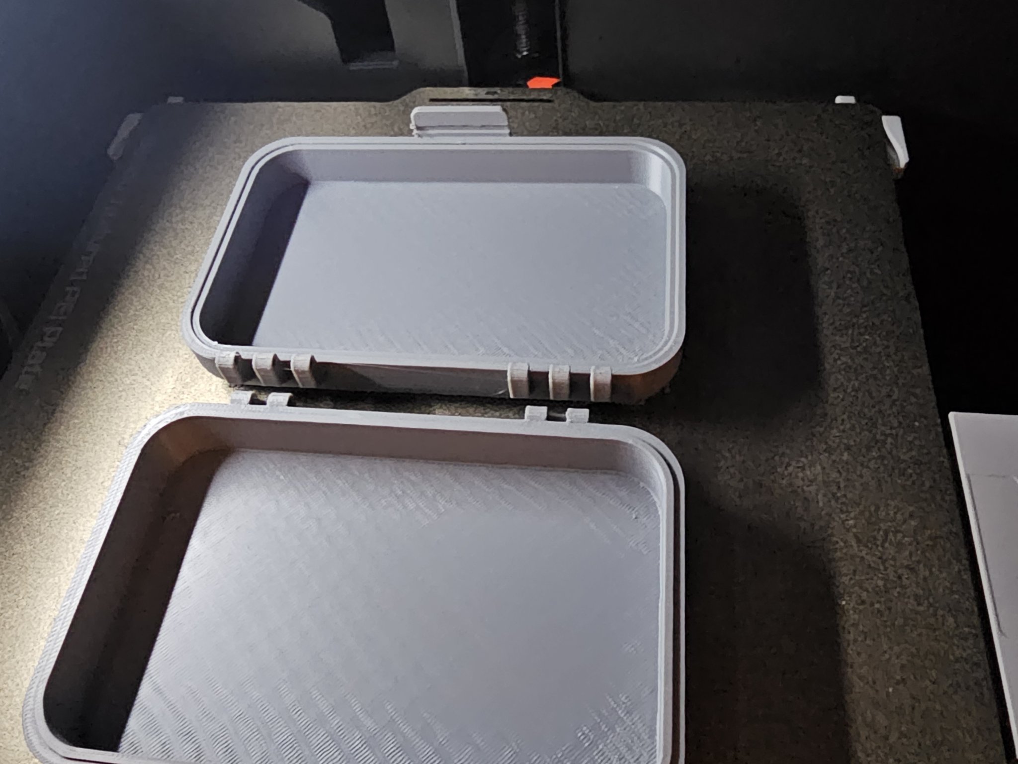 Hộp nhỏ 135*85*40 cho tổ chức và sinh tồn