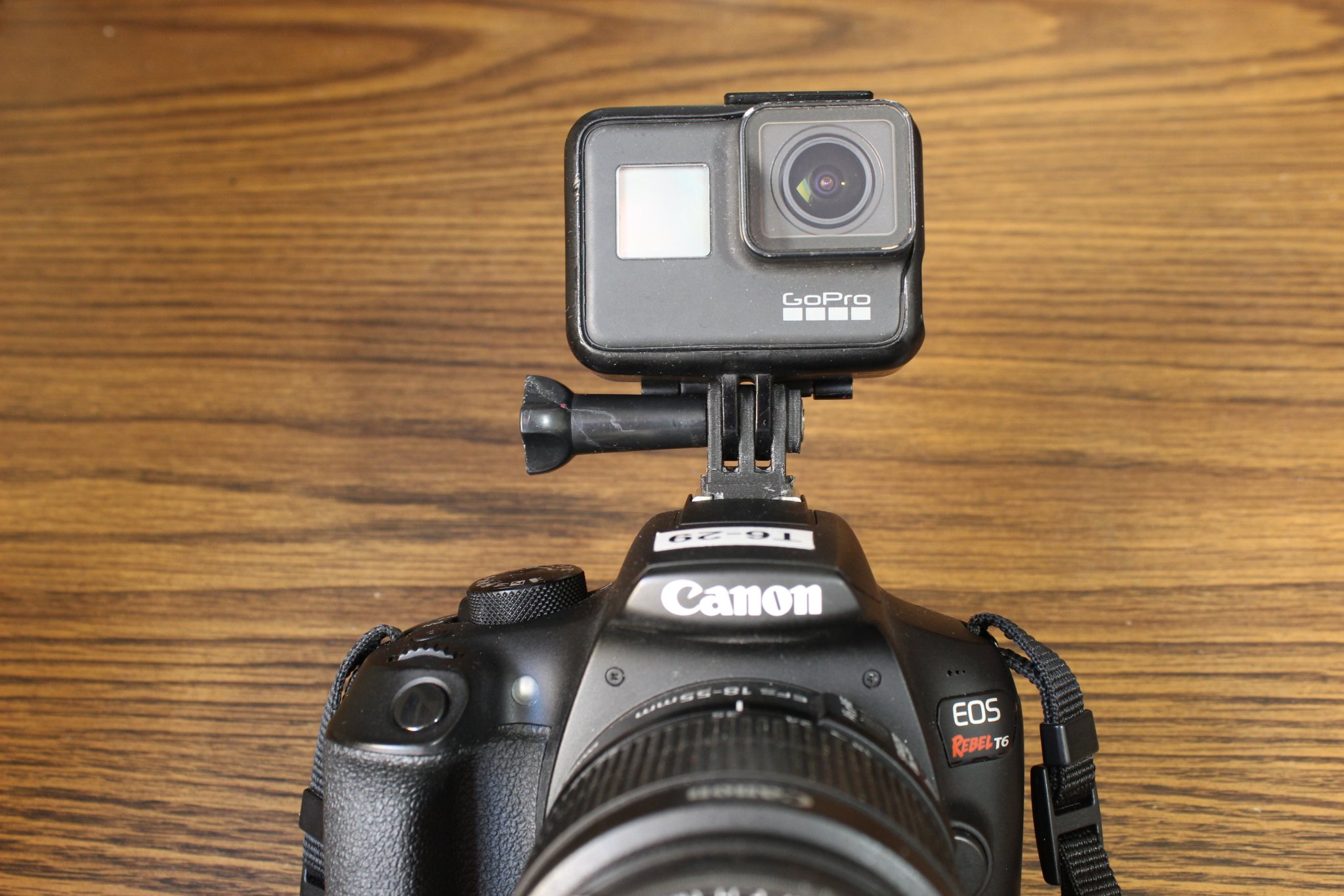 Giá đỡ hot shoe Gopro cho máy ảnh Canon