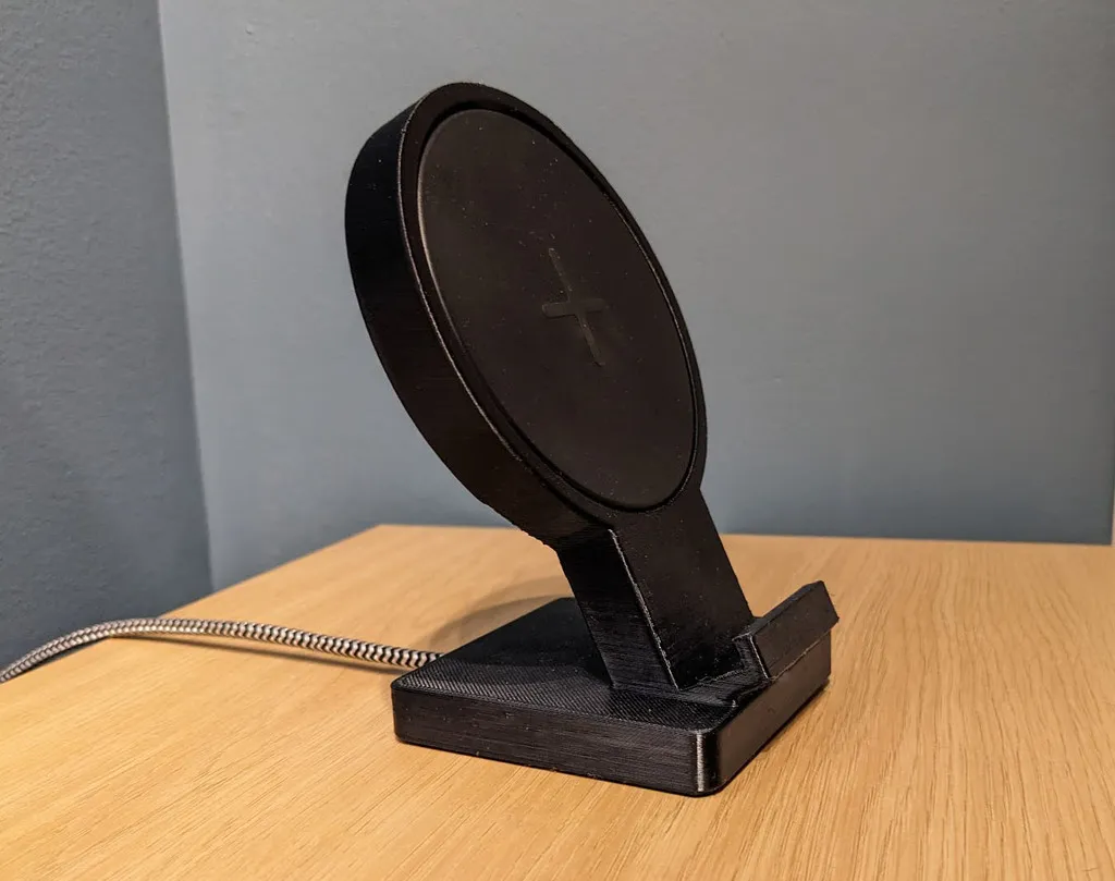 Giá đỡ sạc không dây Livboj với thiết kế ngăn cáp bên trong