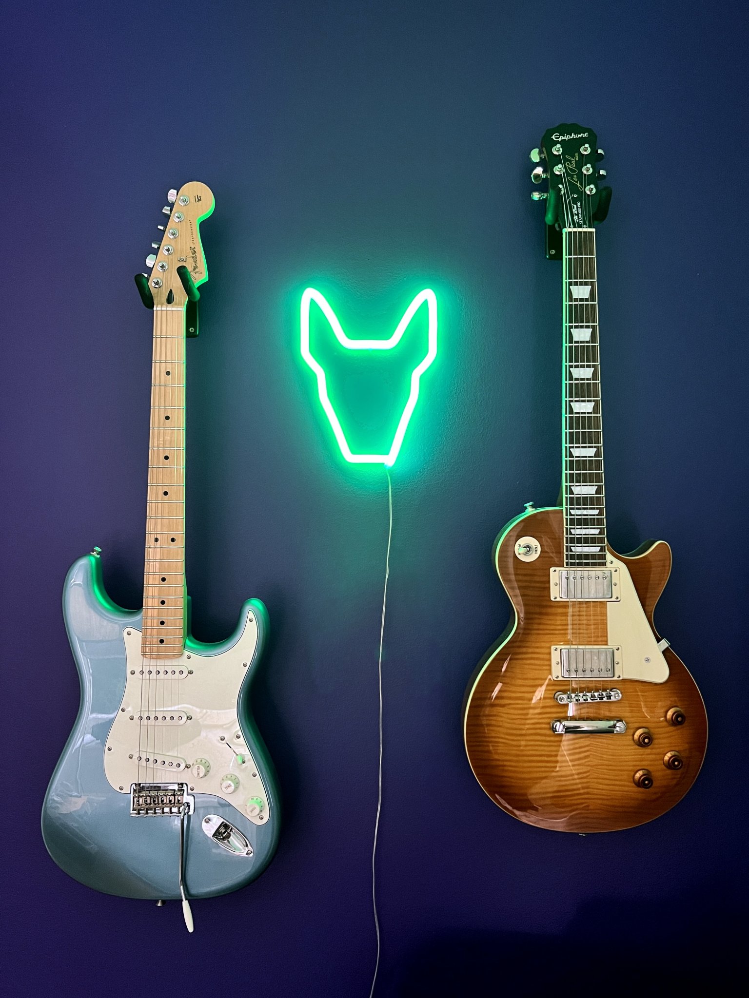 Đèn neon hình Bull Terrier