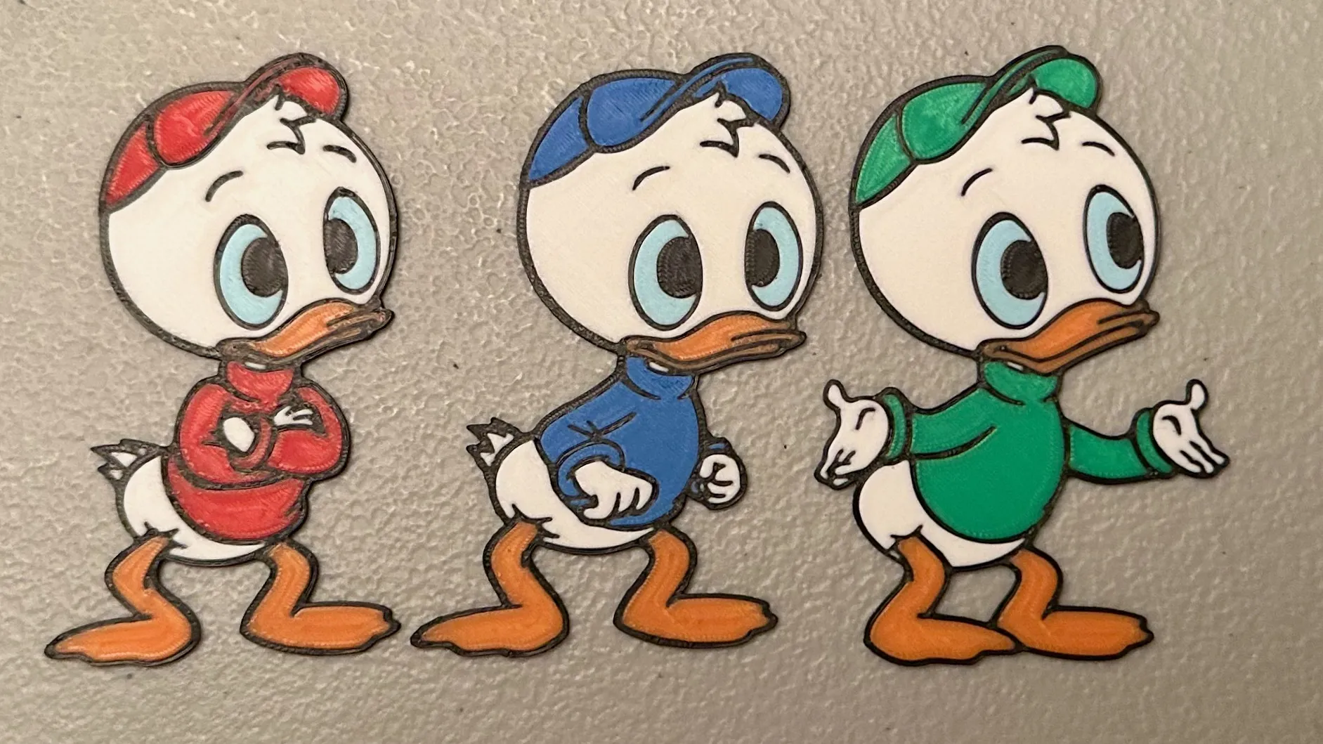 Nam châm nhiều màu Huey, Dewey và Louie