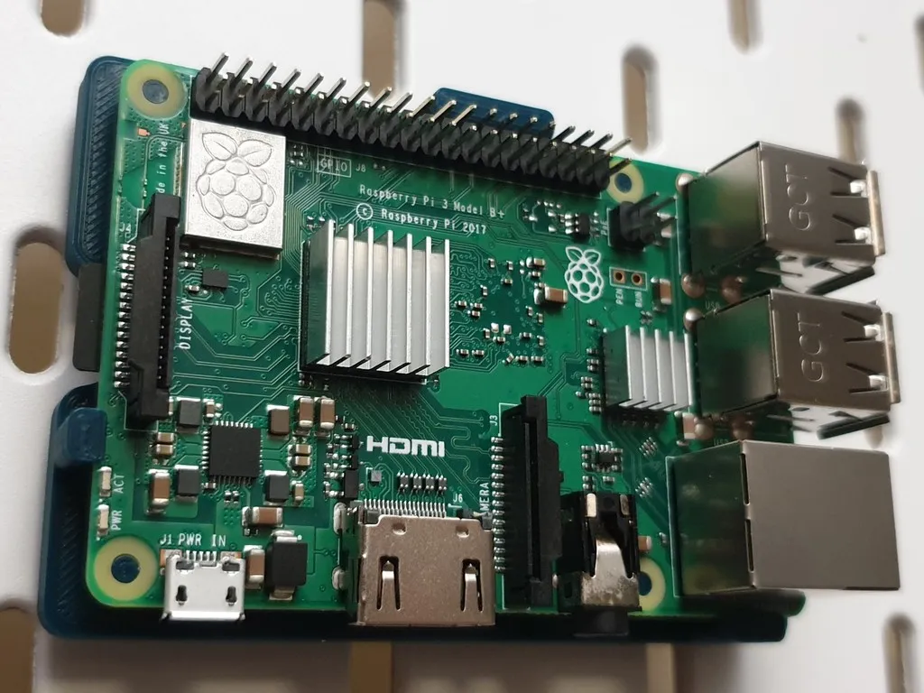 Giá đỡ Raspberry Pi cho bảng treo IKEA Skadis