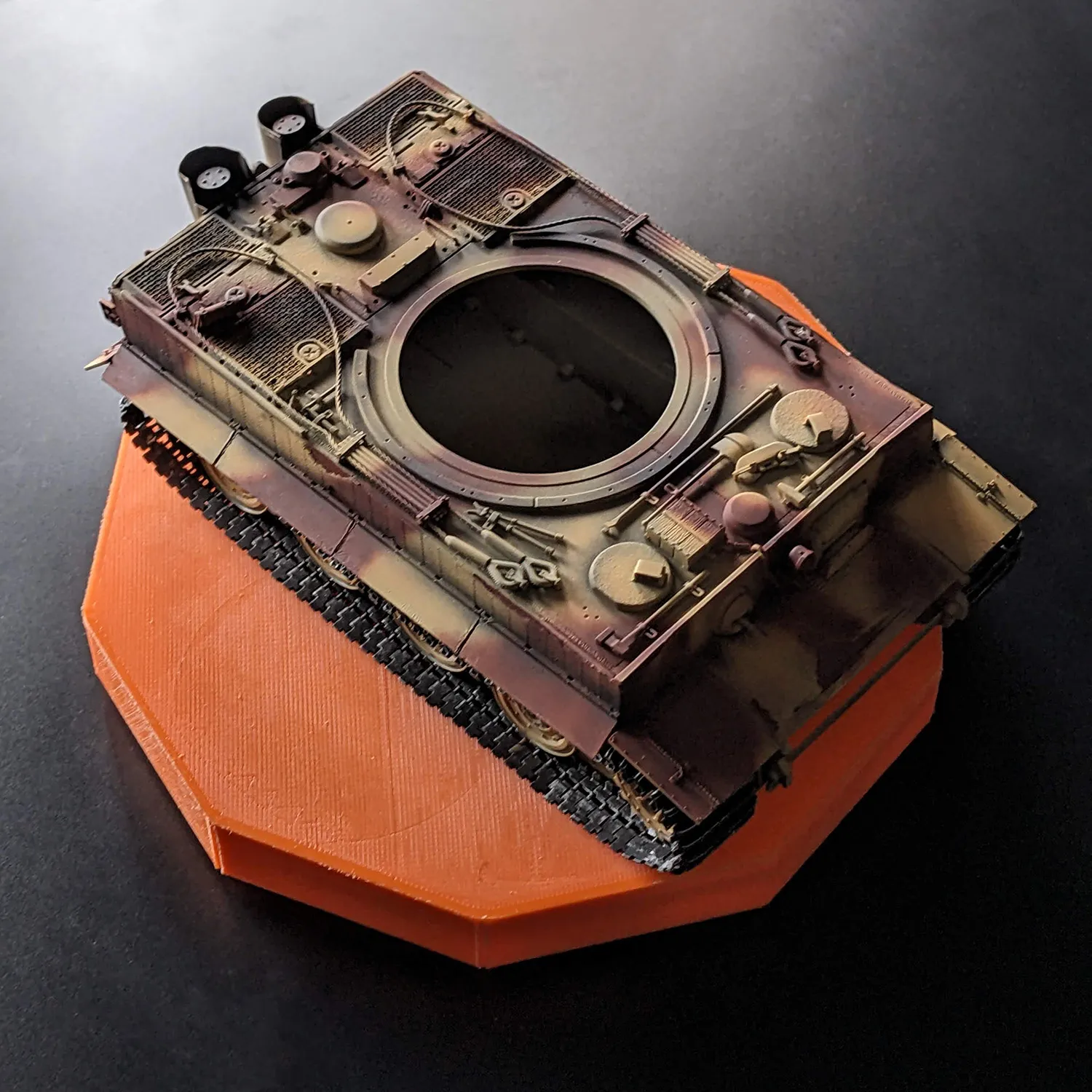 Bàn xoay cho việc sơn mô hình thu nhỏ và tỷ lệ