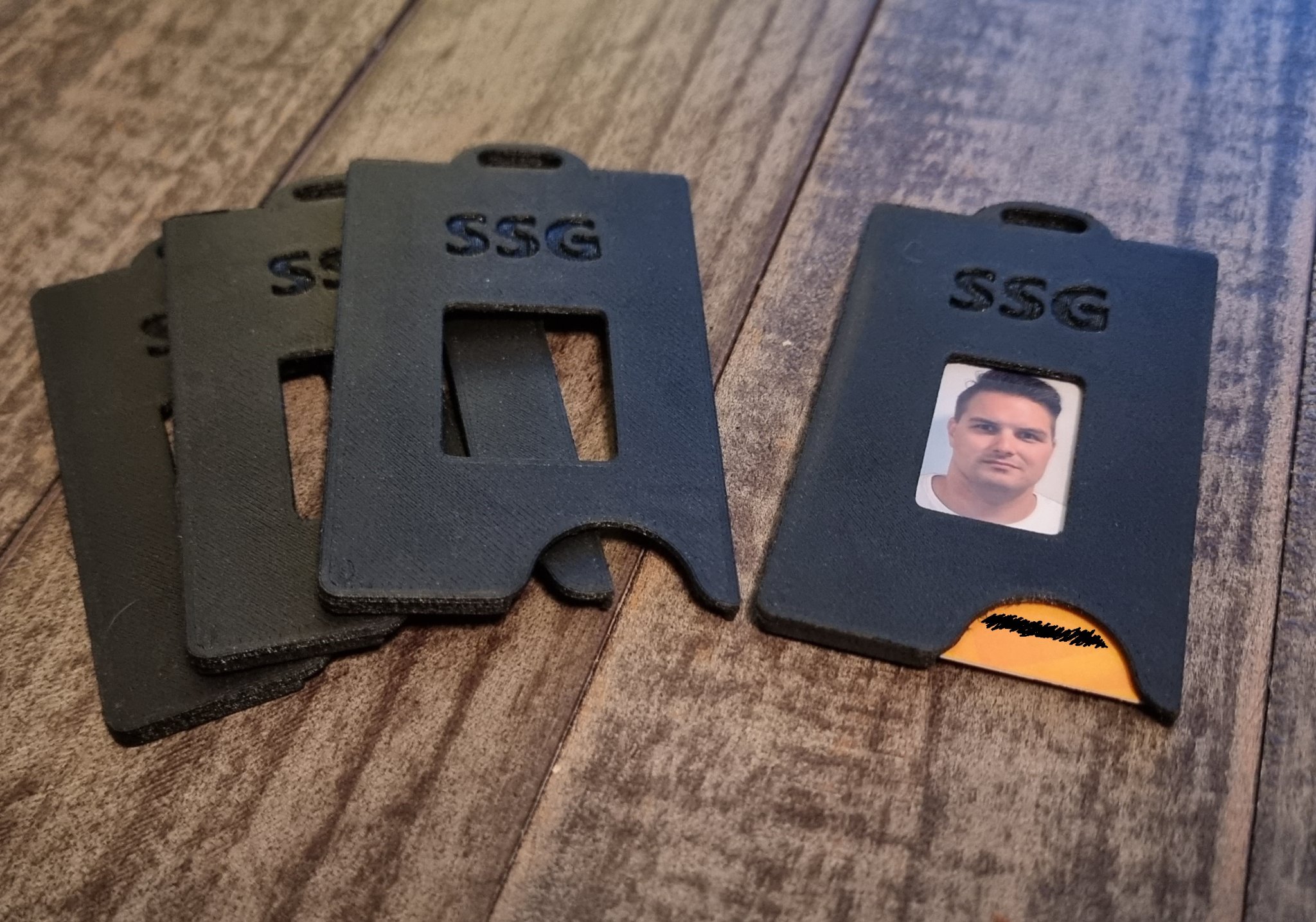 Thẻ đựng thẻ truy cập SSG cho nhà thầu