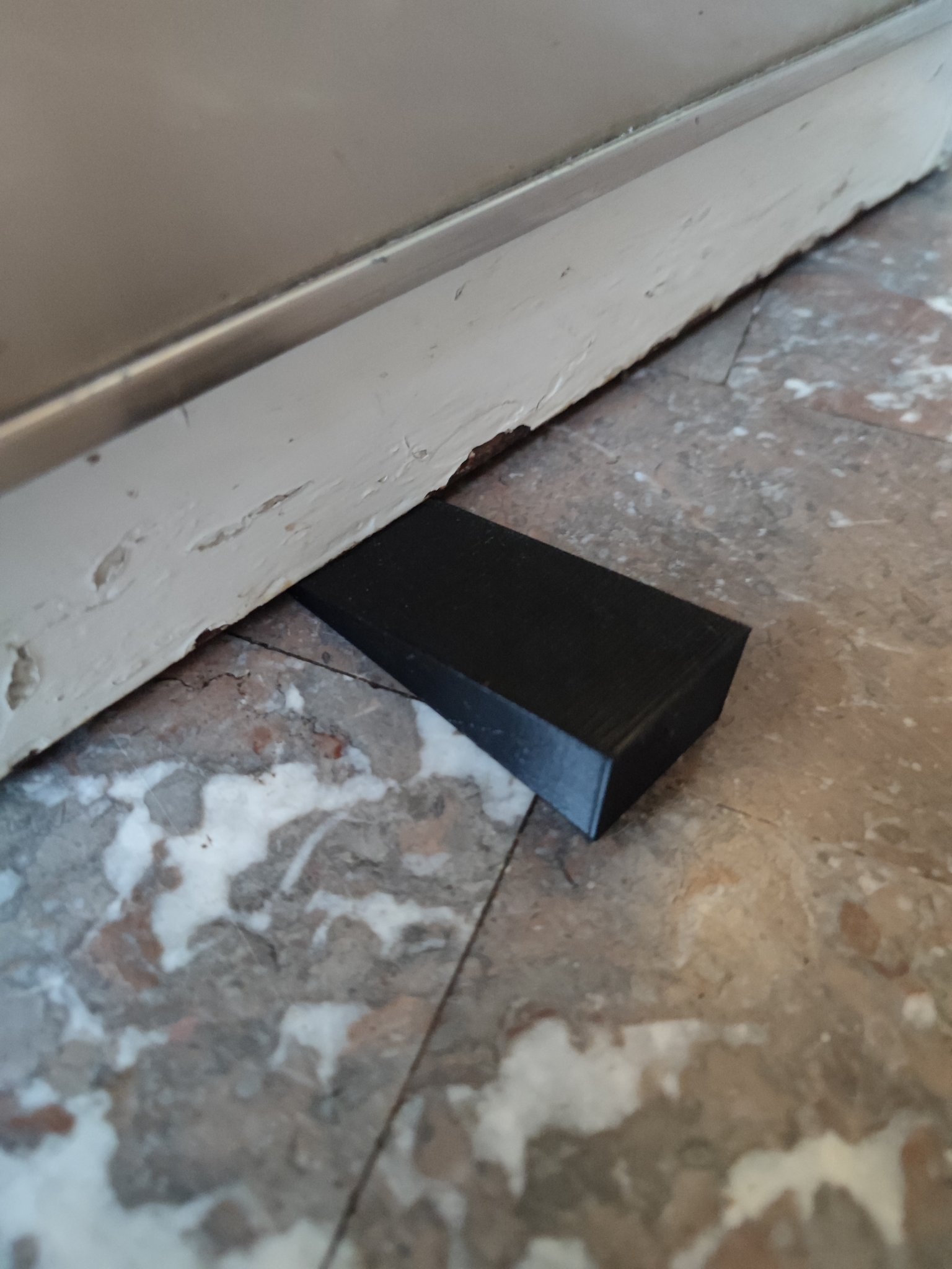 Cái chặn cửa linh hoạt đơn giản bằng Flex/TPU