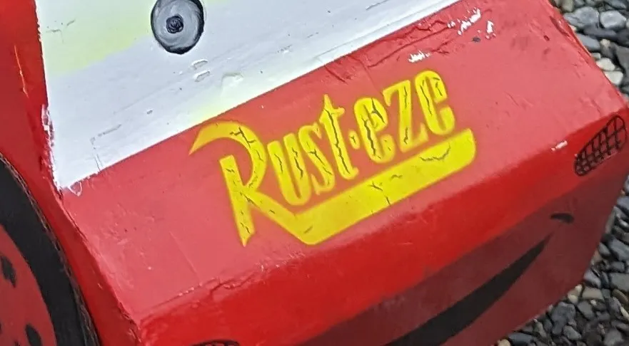 Decal sơn phun cho trang phục Lightning McQueen