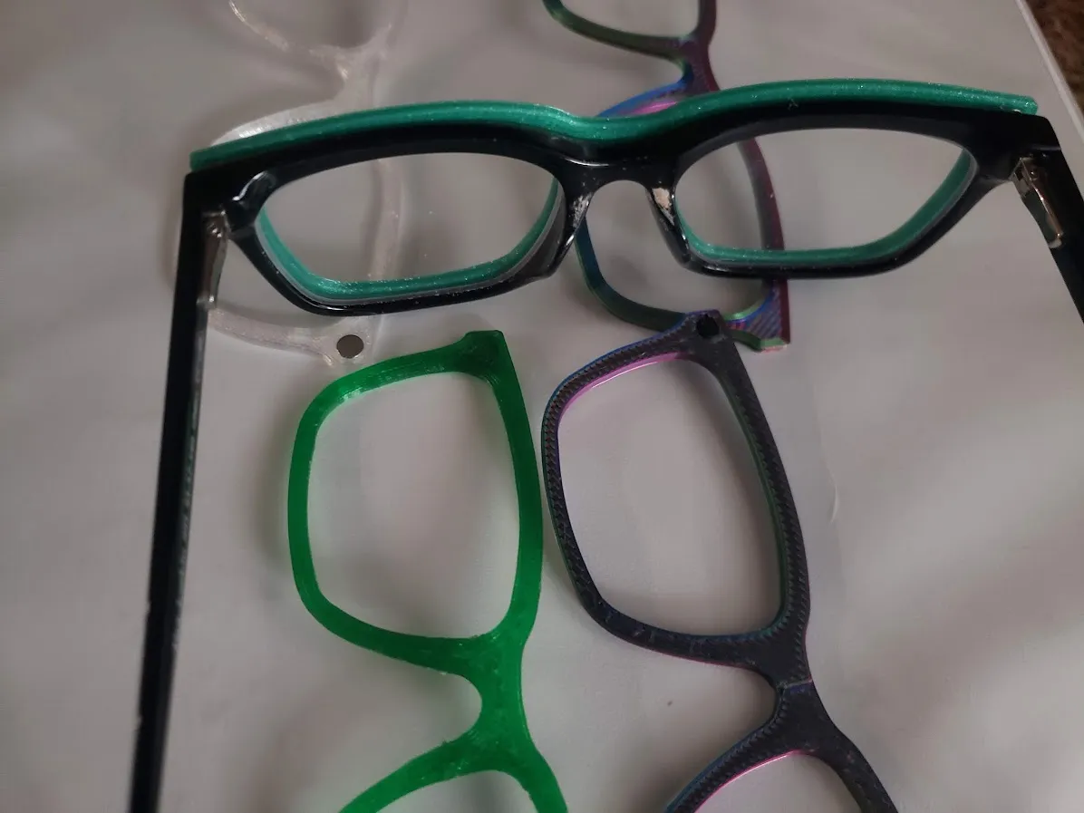 Mô hình topper Pair Eyewear Larkin cho khung kính Larkin