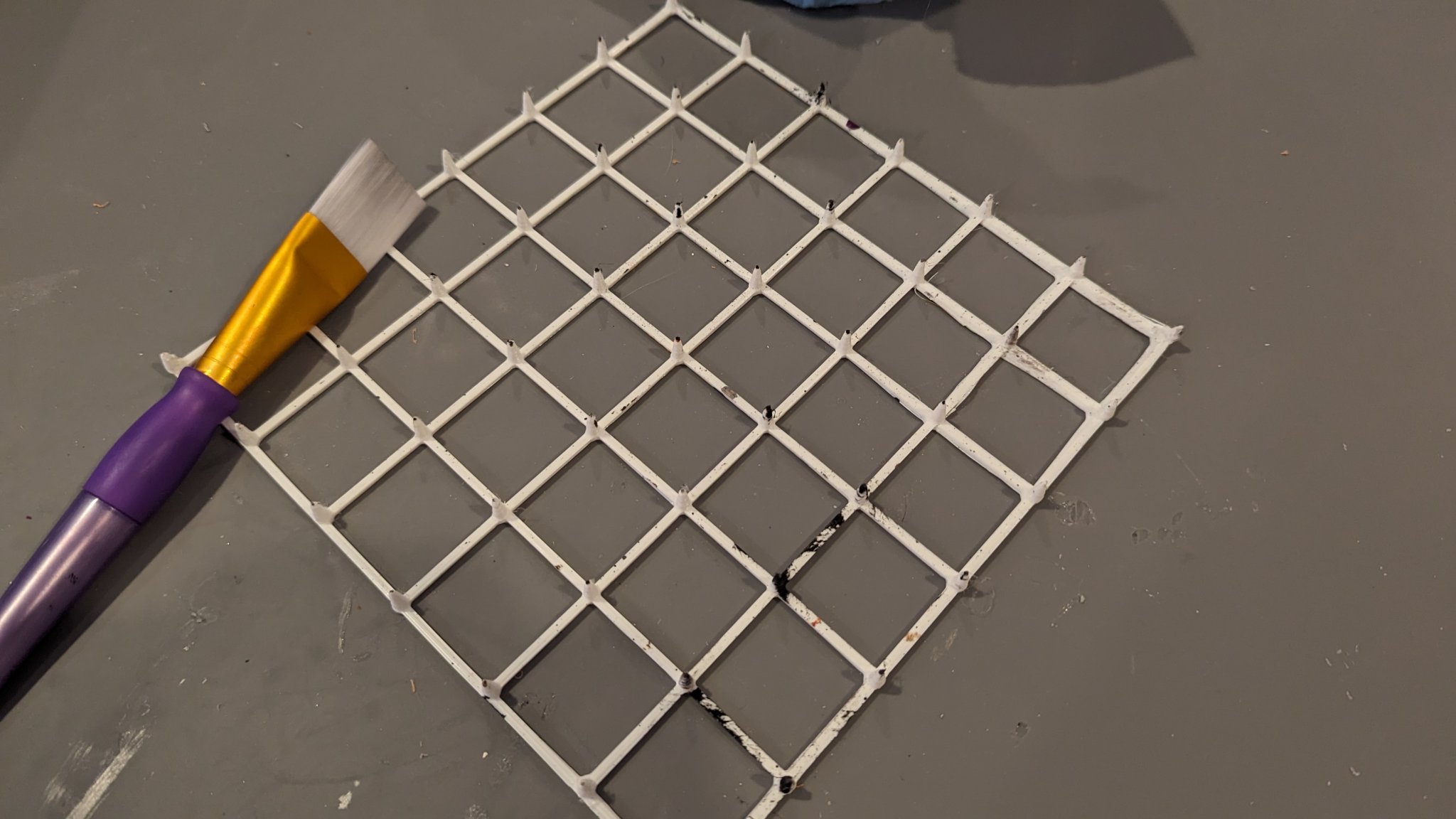 Giàn giáo sơn bảo vệ công việc sơn