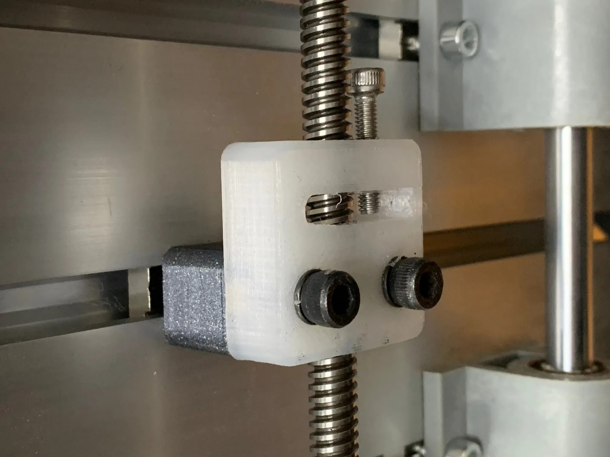 Núm chống lùi TR8x4 cho giường CNC3018