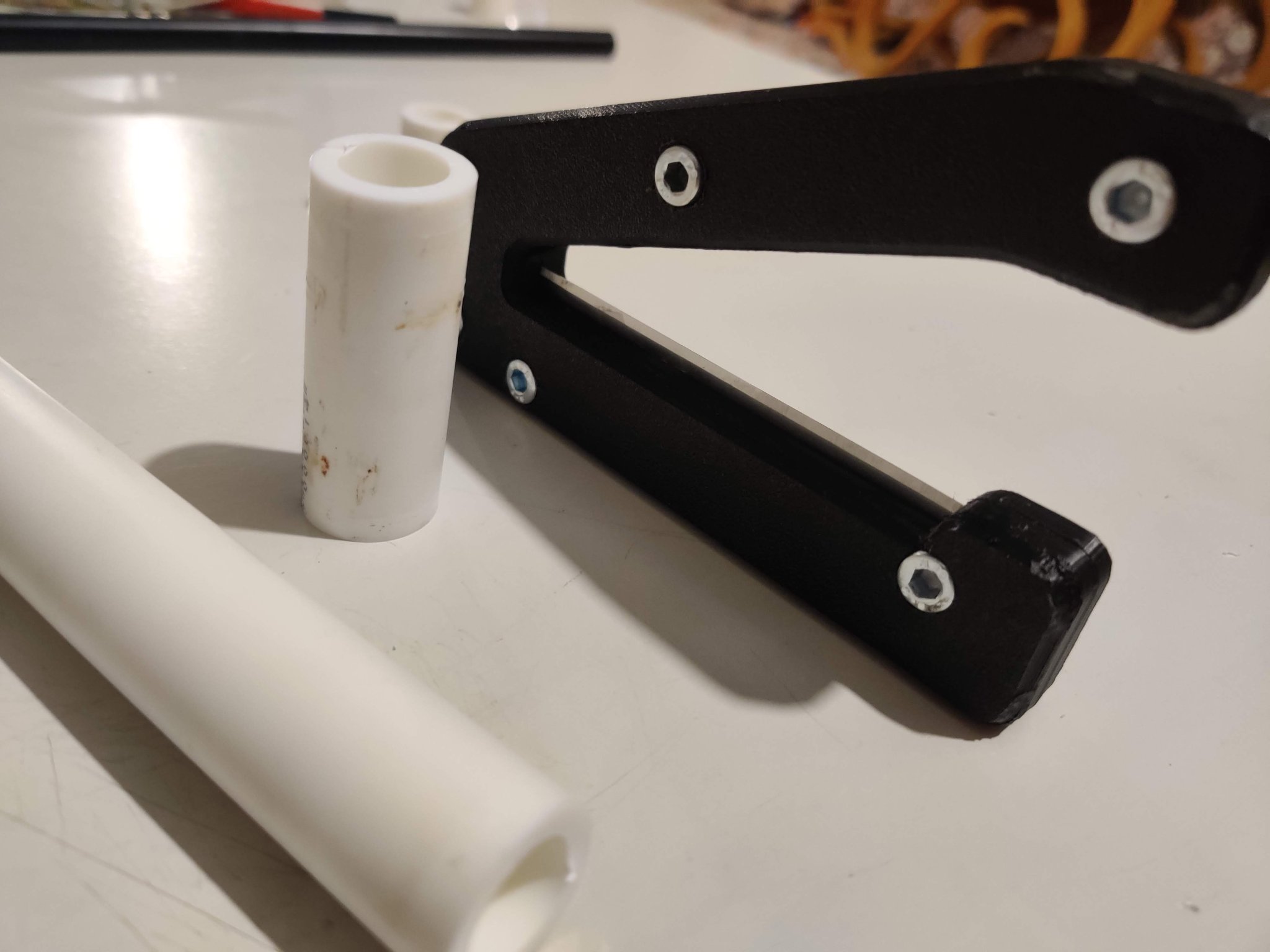 Máy cắt ống đơn giản cho vật liệu nhựa và giấy