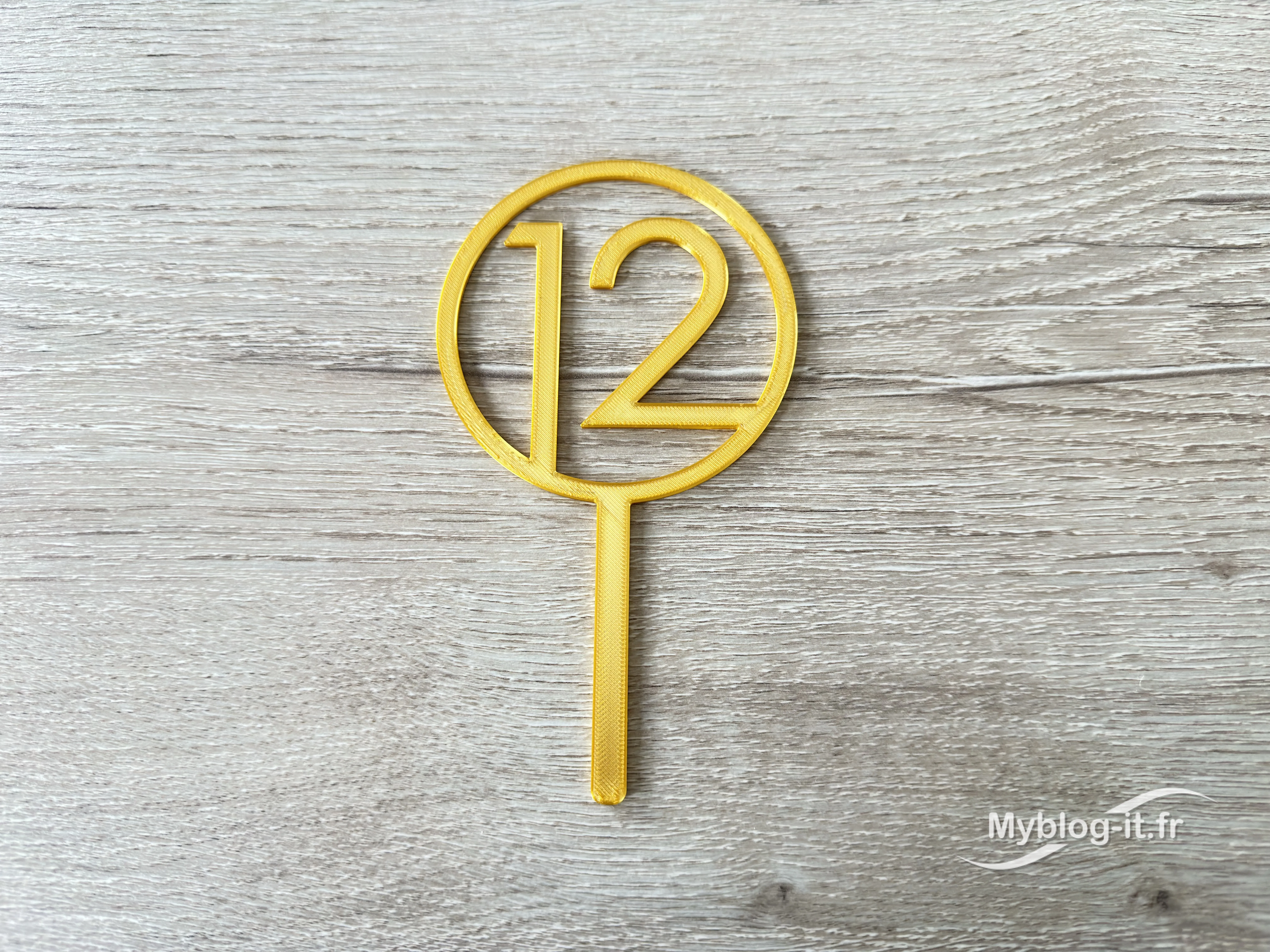 Trang trí bánh sinh nhật 12 tuổi