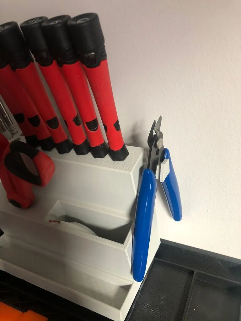 Giá đỡ cho các loại tua vít và dụng cụ cắt chính xác