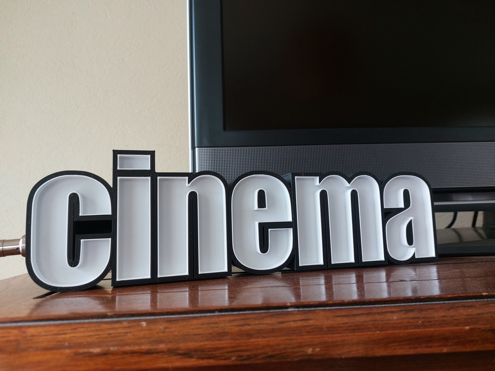 Đèn LED treo tường cho không gian điện ảnh