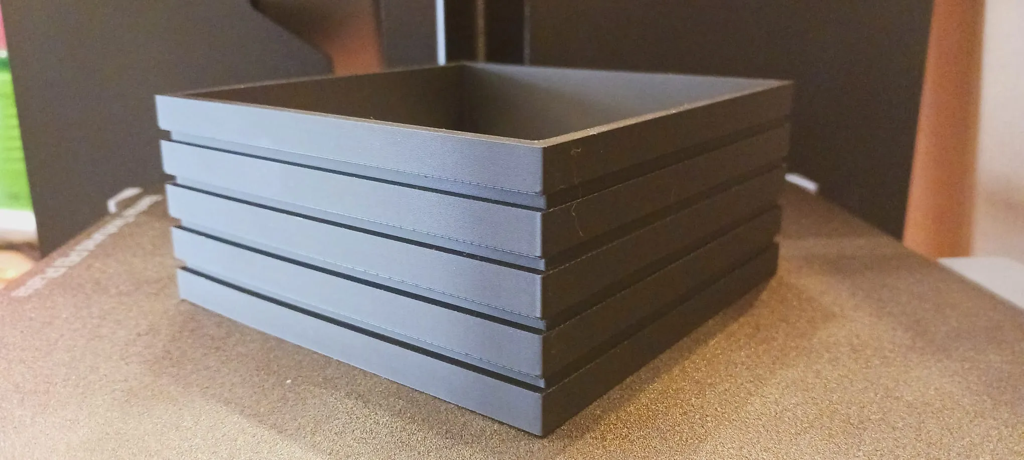 Hộp khăn giấy mini phong cách gỗ cho Tempos