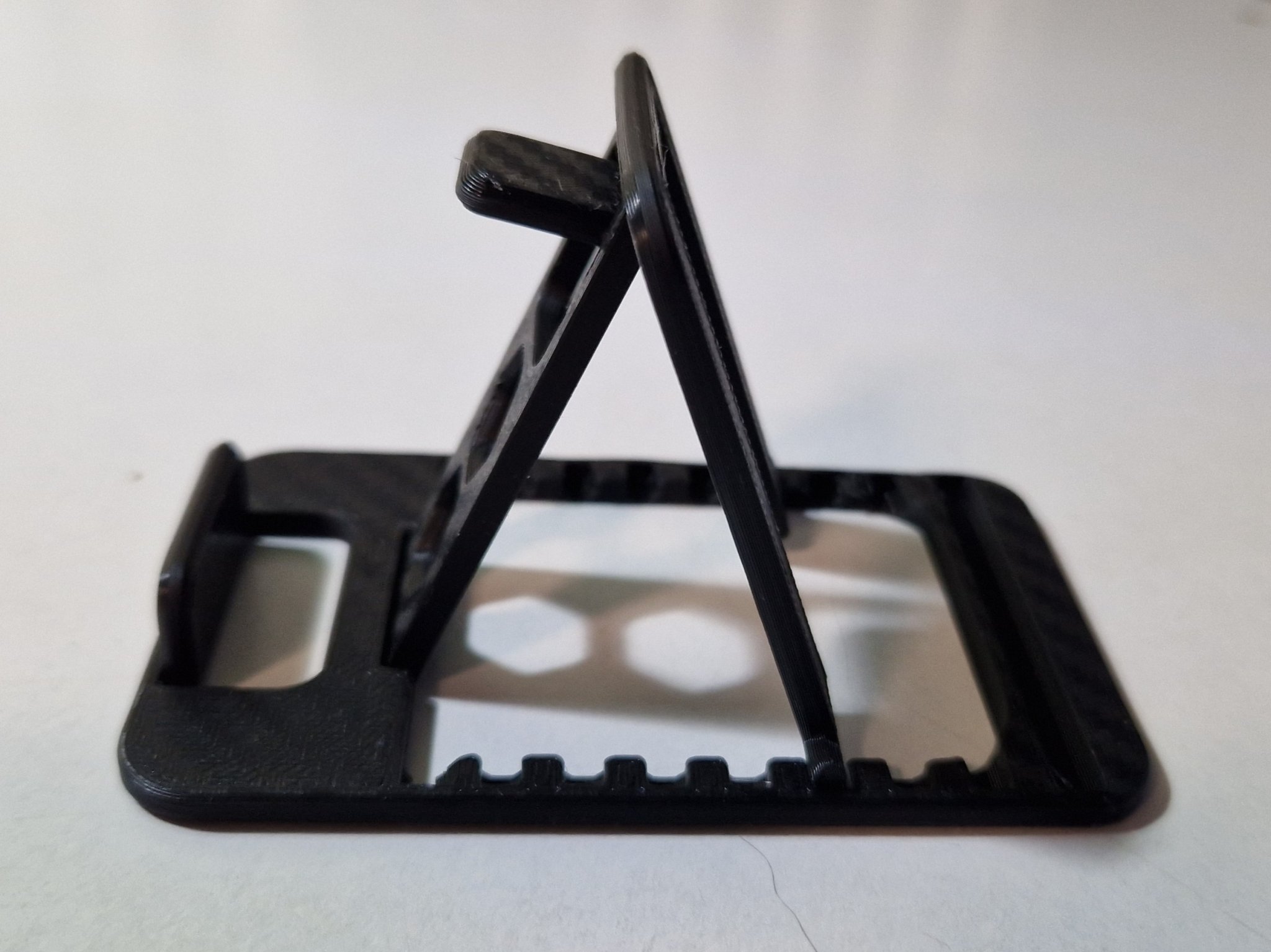 Giá đỡ điện thoại gập lại với thiết kế cải tiến