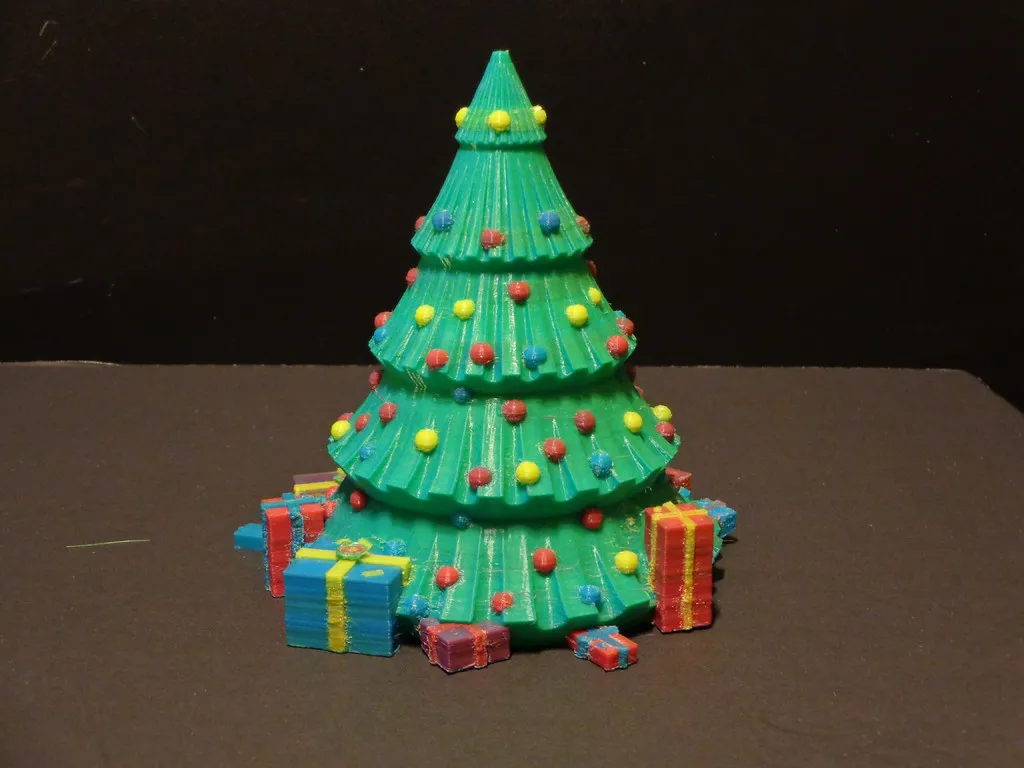 Cây thông Noel nhiều phần với đèn LED cho Giáng sinh 2023