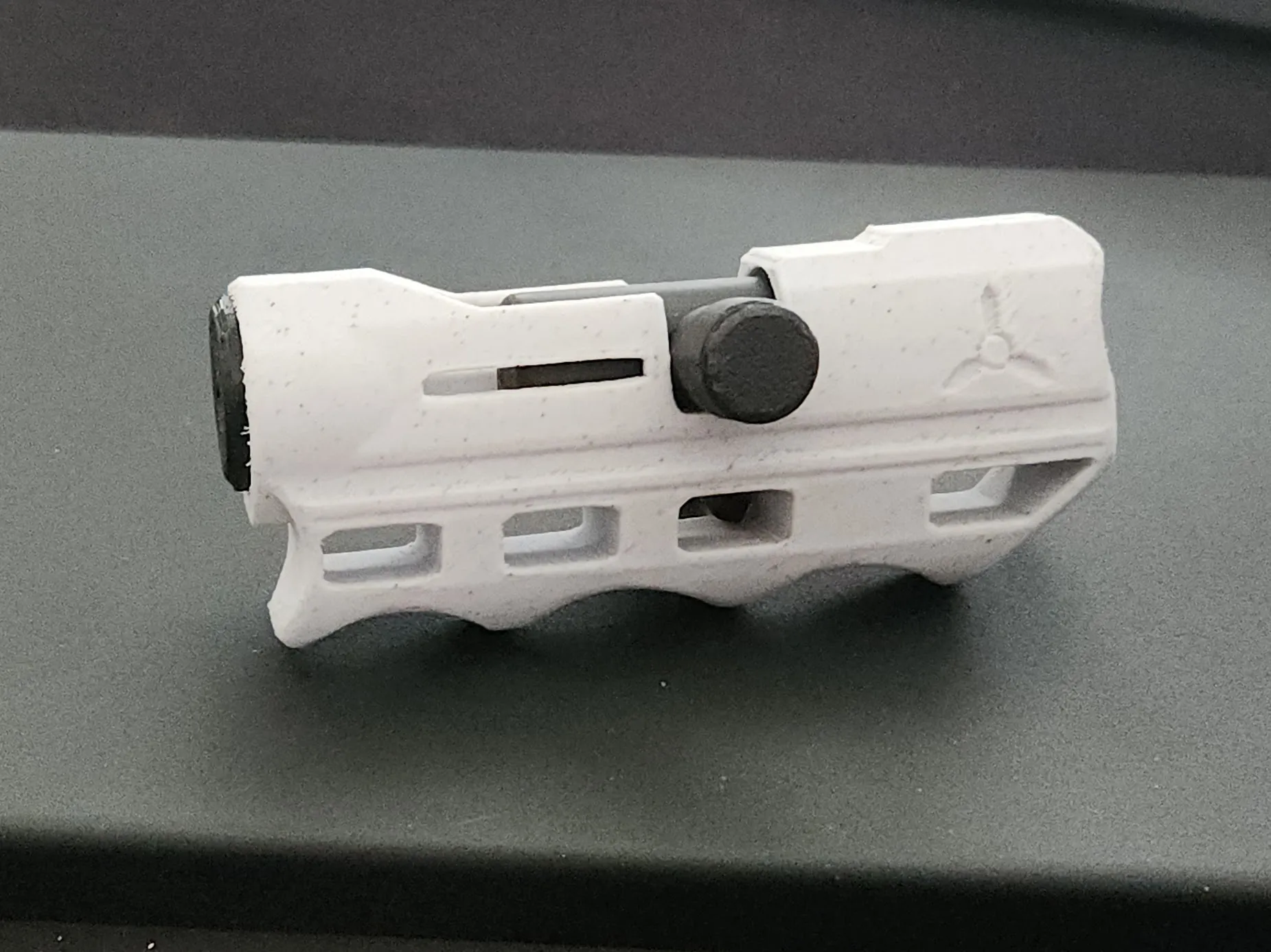 Đồ chơi xoay Ergo TikTok kiểu bắn đạn cơ động