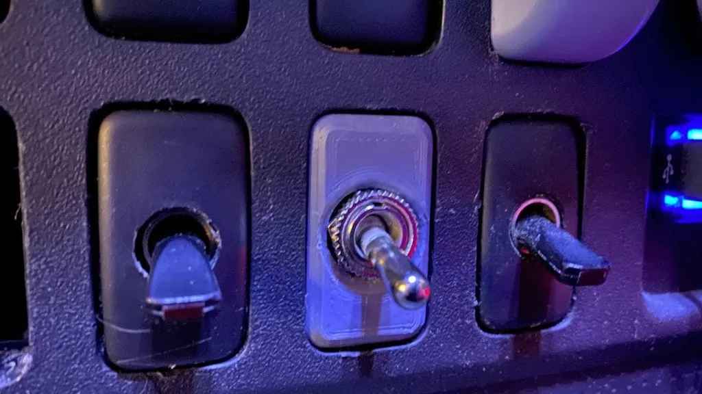 Giá đỡ công tắc gạt 12mm cho xe Toyota