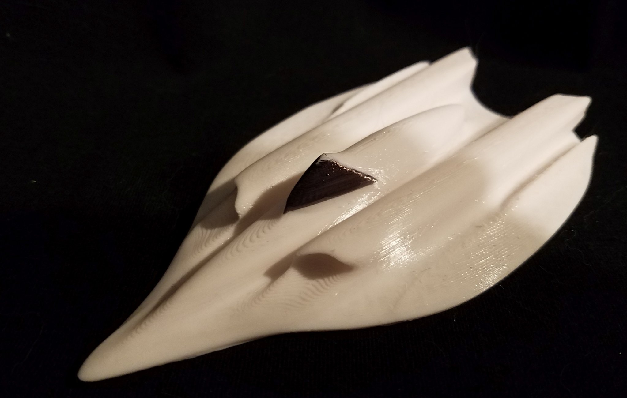 Tàu vũ trụ Interceptor thiết kế độc đáo từ Blender