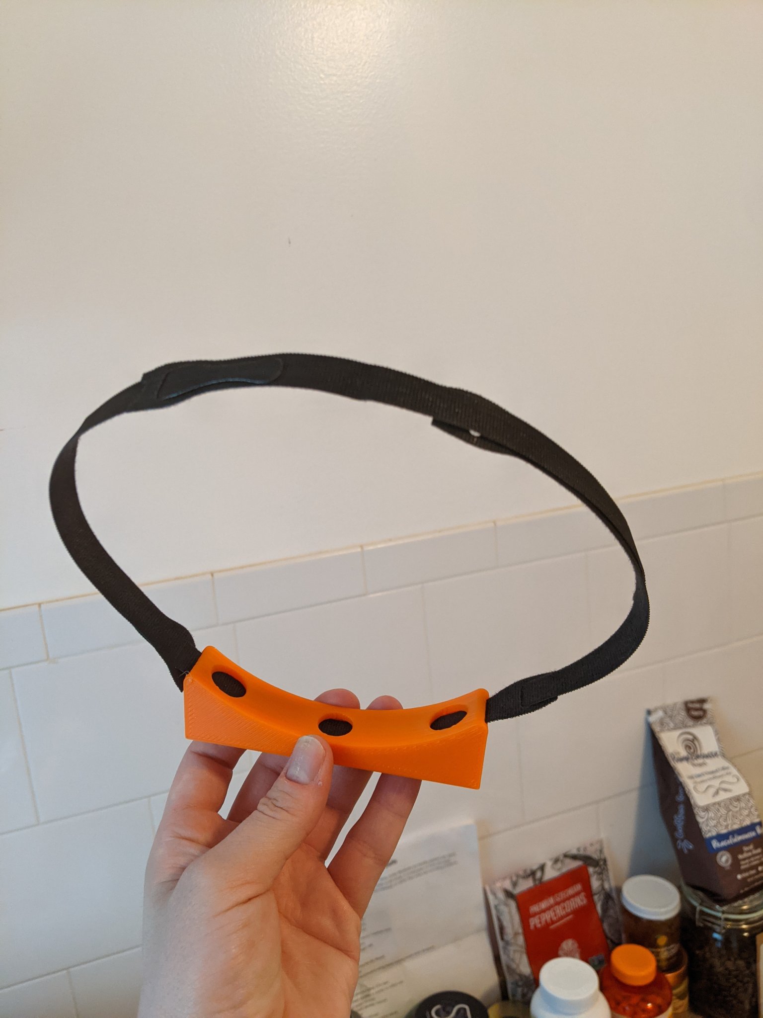 Giá đỡ lắp tường cho ống gió 6 inch