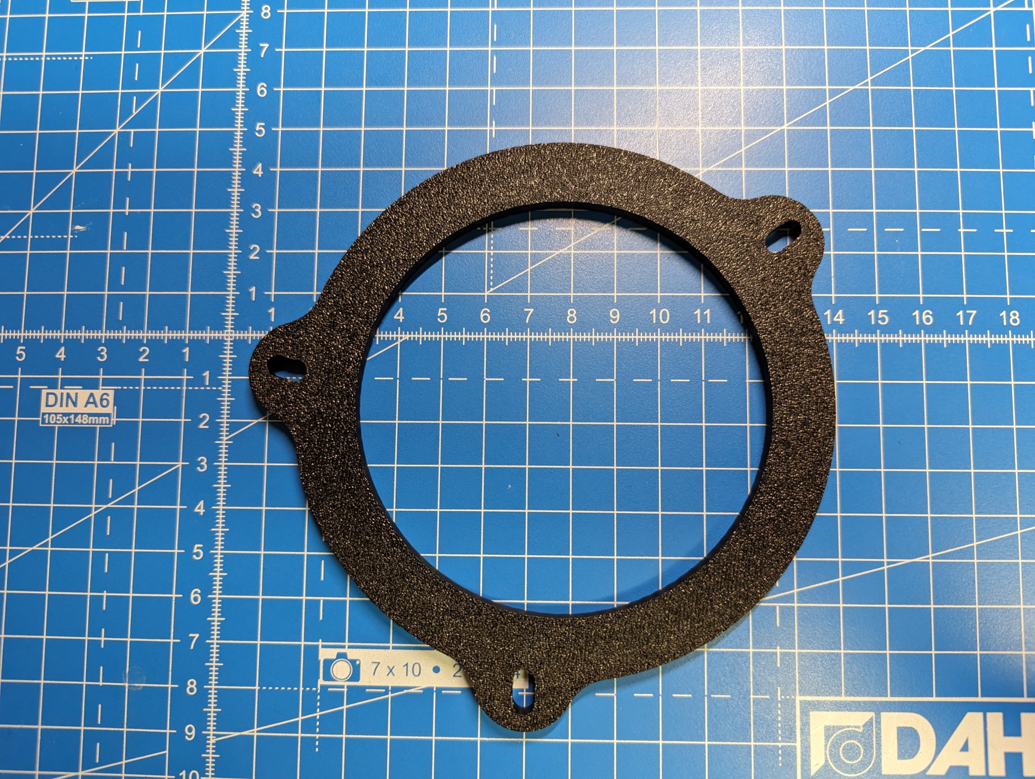 Bộ chuyển đổi loa 4 inch cho xe BMW E9X với 3 ốc vít